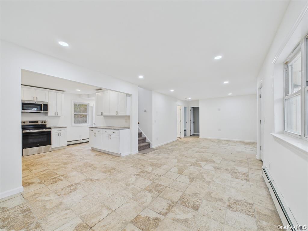 Single Family Bourdois Avenue  Suffolk County, NY 11713, MLS-1007047-11