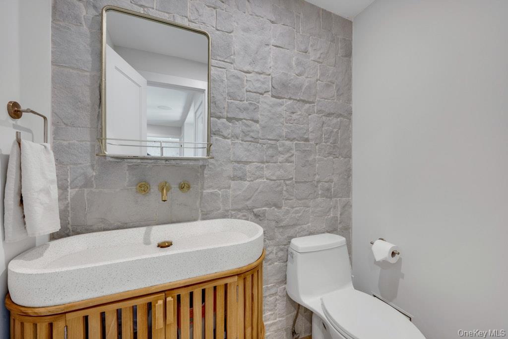 Single Family Walden Road  Westchester County, NY 10591, MLS-1007053-23