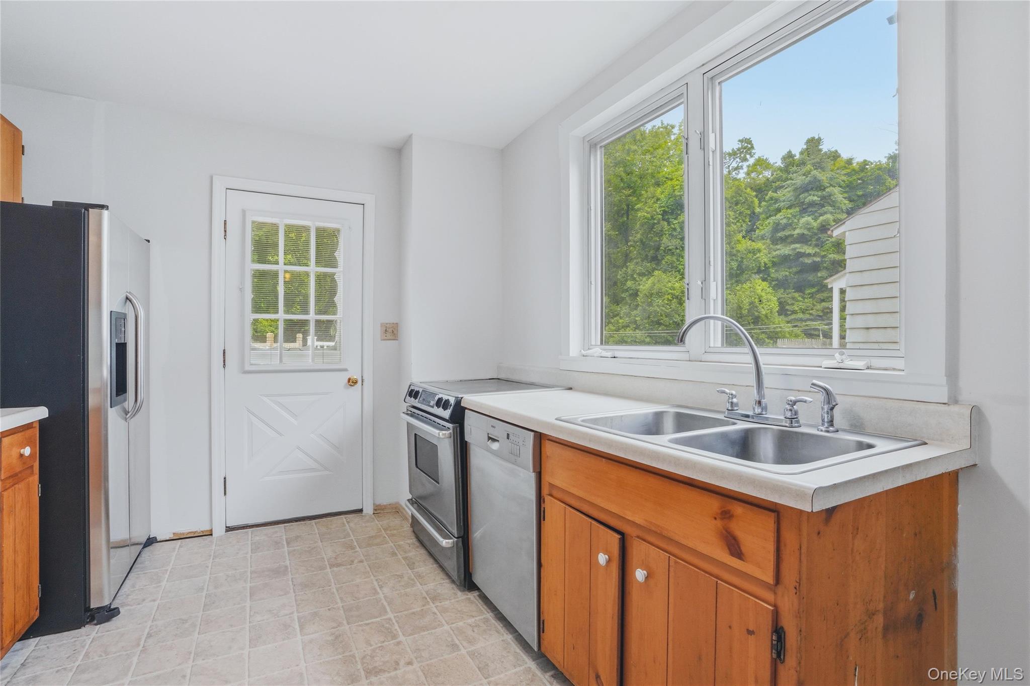 Single Family Andrew Street Ulster County, NY 12401, MLS-1007067-9