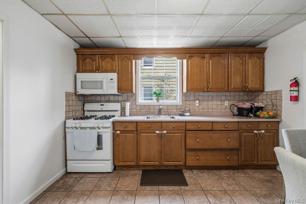 Single Family Blauvelt Avenue  Rockland County, NY 10993, MLS-1007079-9