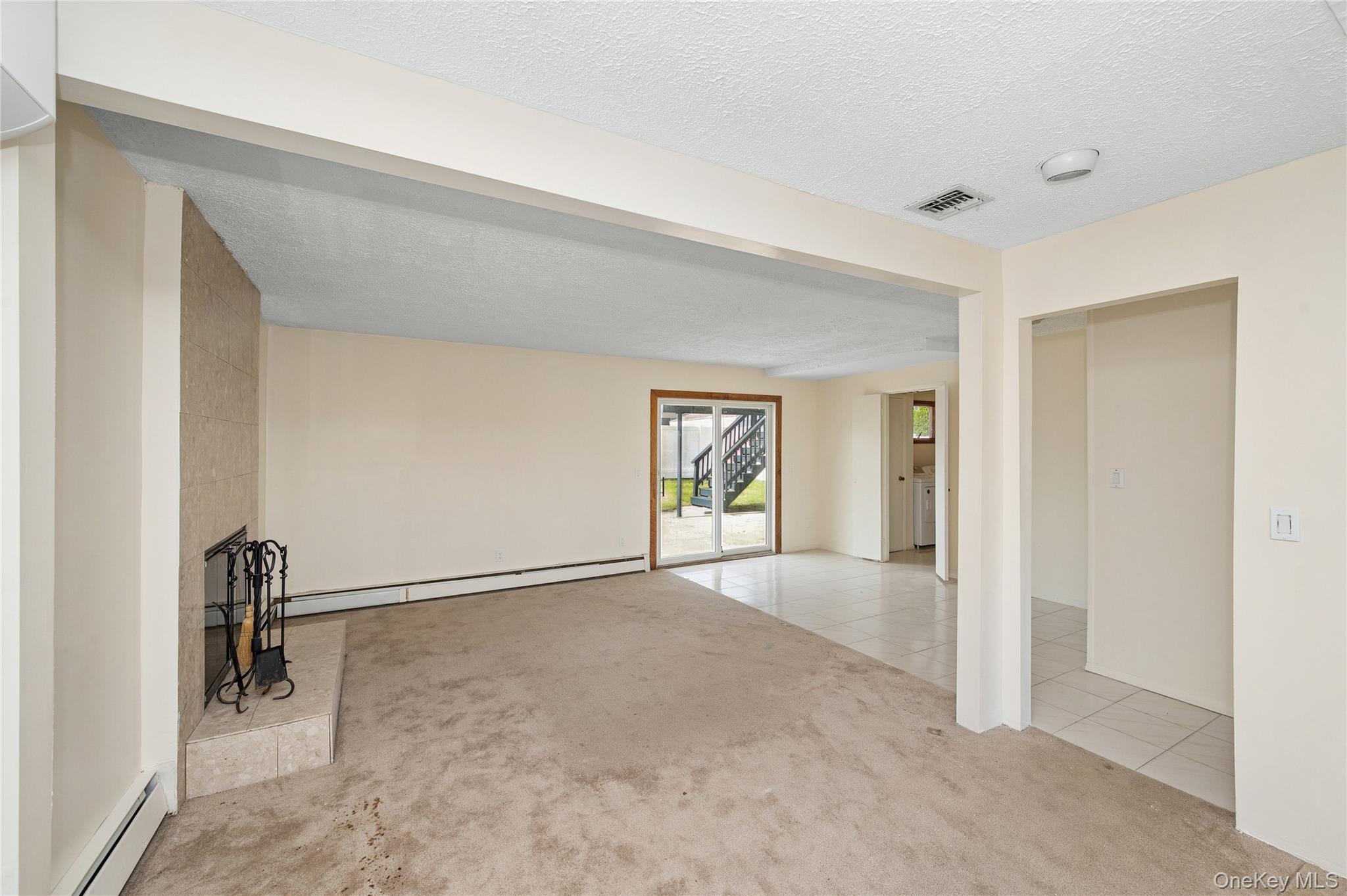 Single Family Riverside Drive Nassau County, NY 11793, MLS-1007174-5