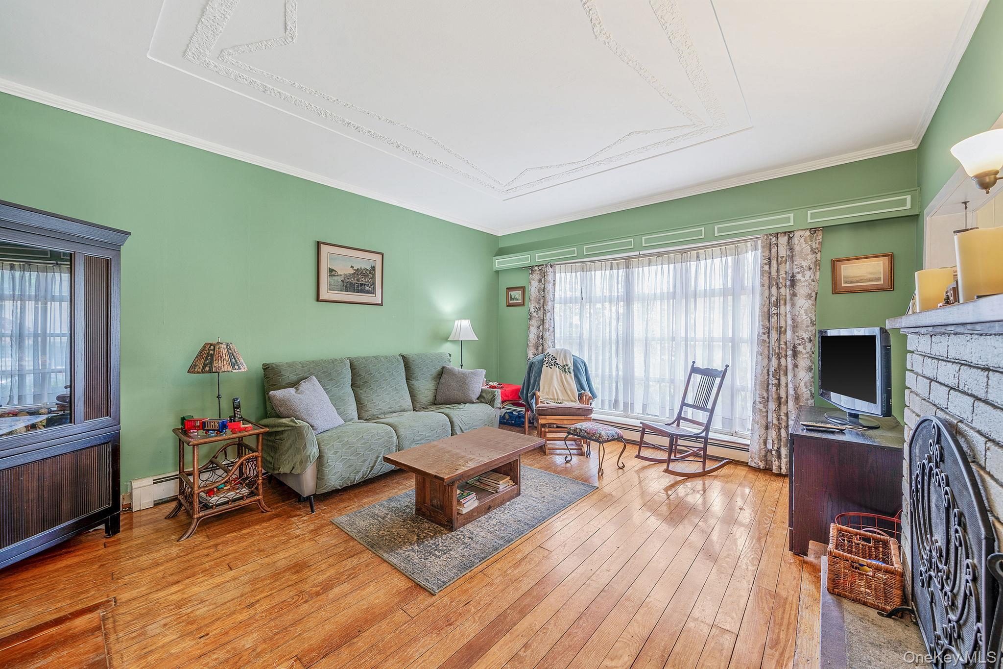 Single Family Houghton Boulevard Suffolk County, NY 11790, MLS-1007178-10