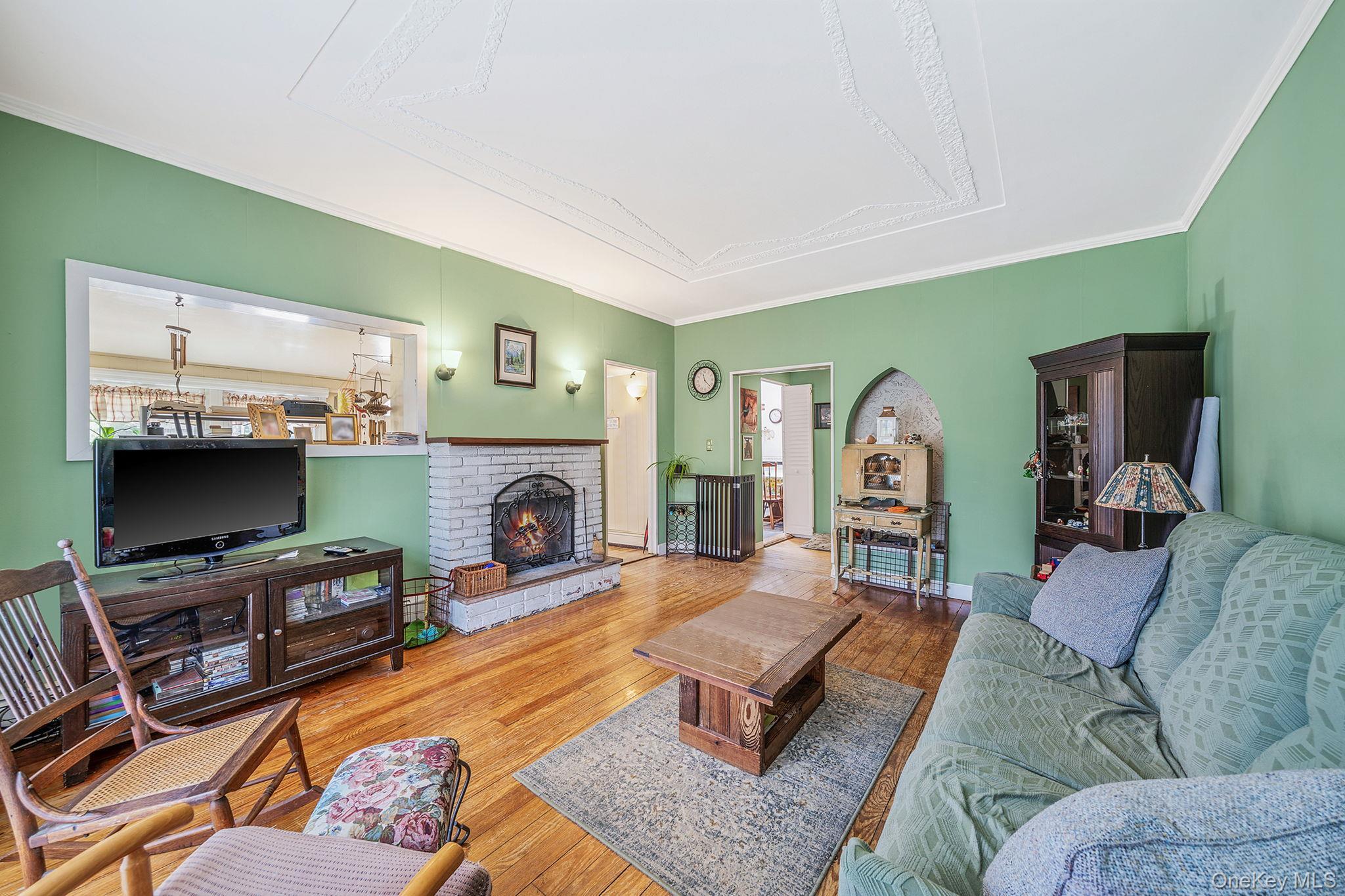 Single Family Houghton Boulevard Suffolk County, NY 11790, MLS-1007178-11