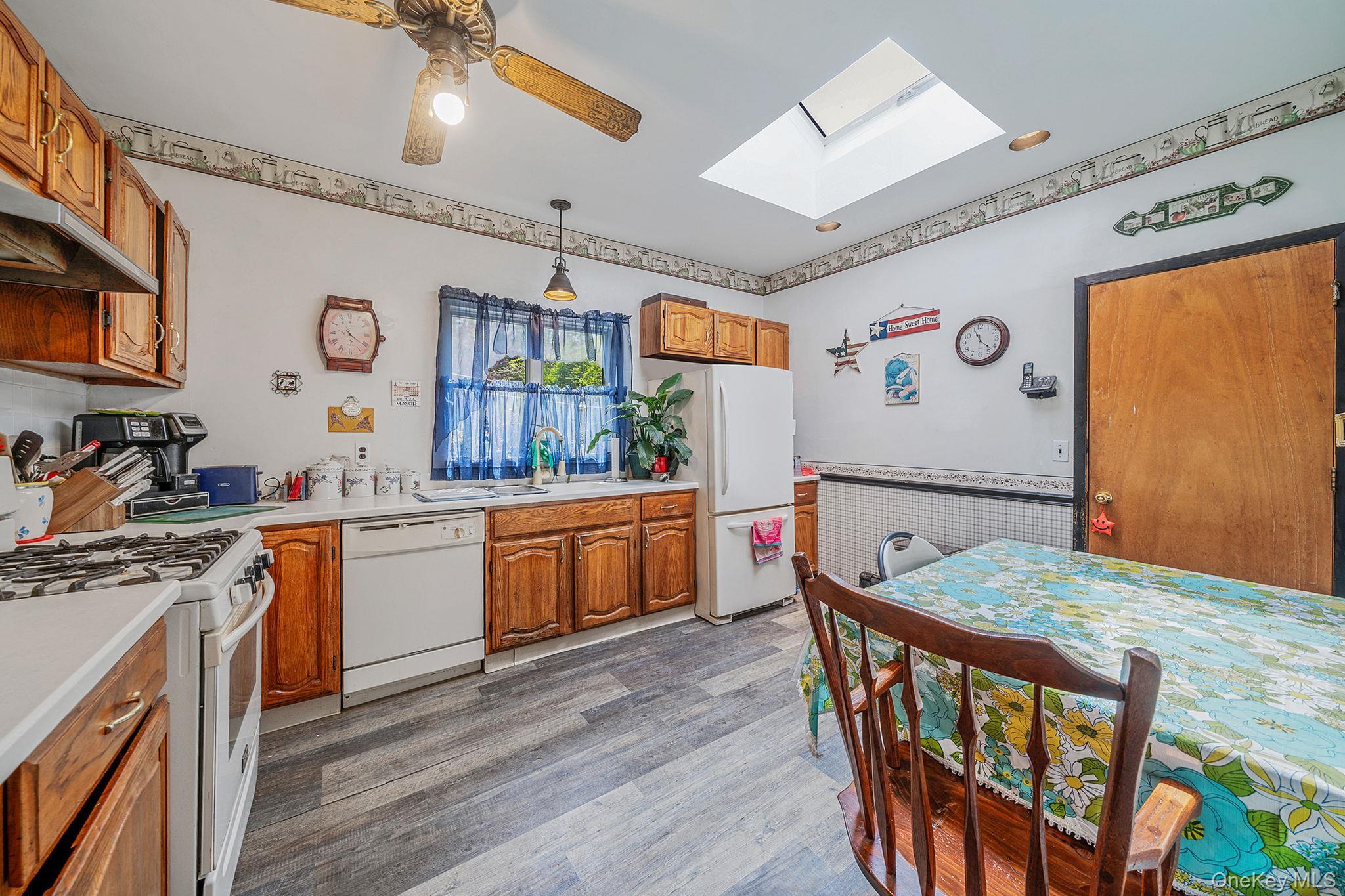Single Family Houghton Boulevard Suffolk County, NY 11790, MLS-1007178-13