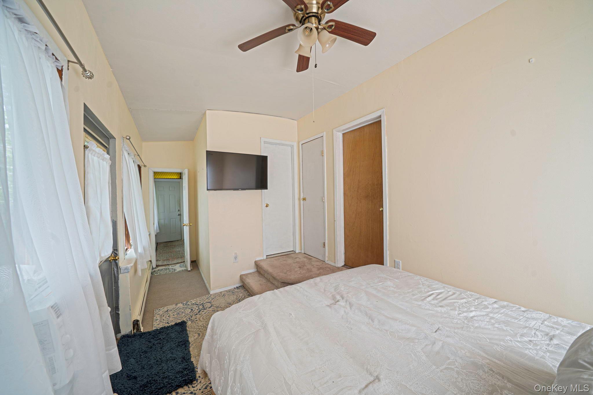Single Family Houghton Boulevard Suffolk County, NY 11790, MLS-1007178-17