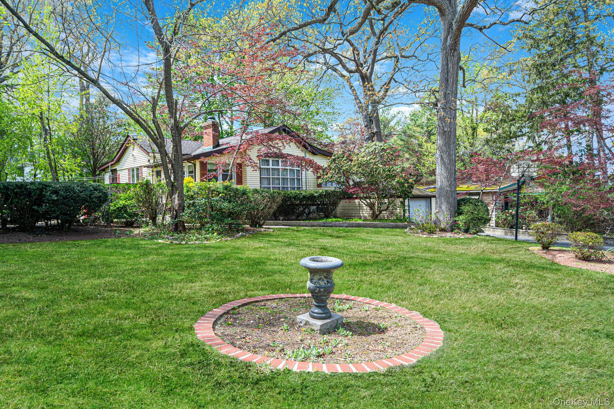 Single Family Houghton Boulevard Suffolk County, NY 11790, MLS-1007178-3