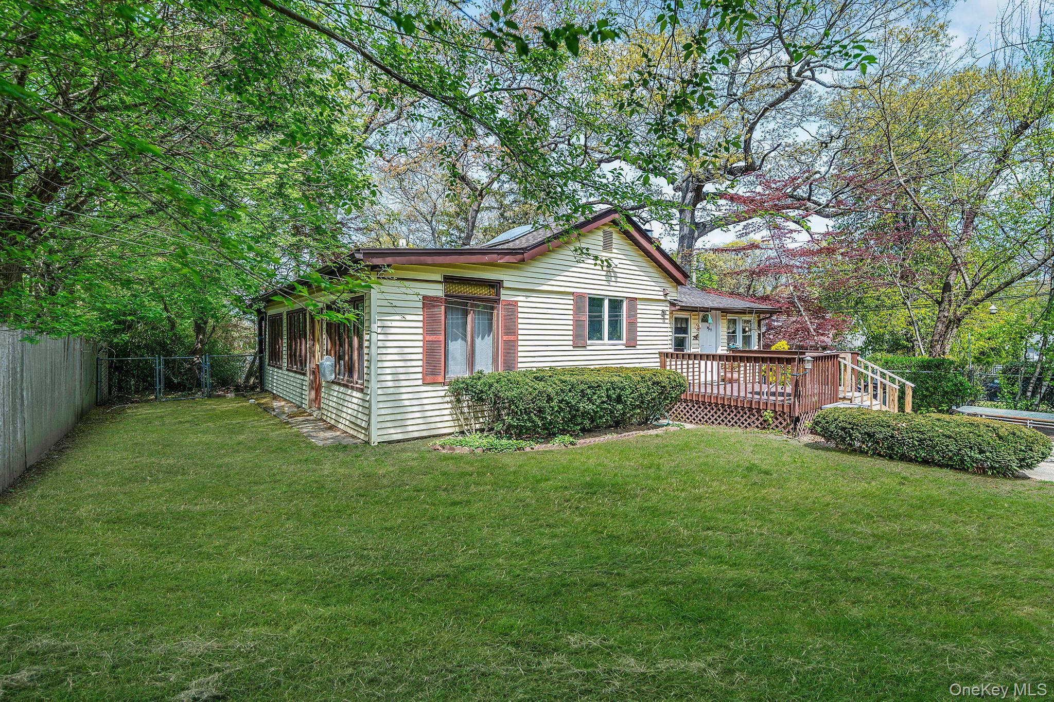 Single Family Houghton Boulevard Suffolk County, NY 11790, MLS-1007178-7