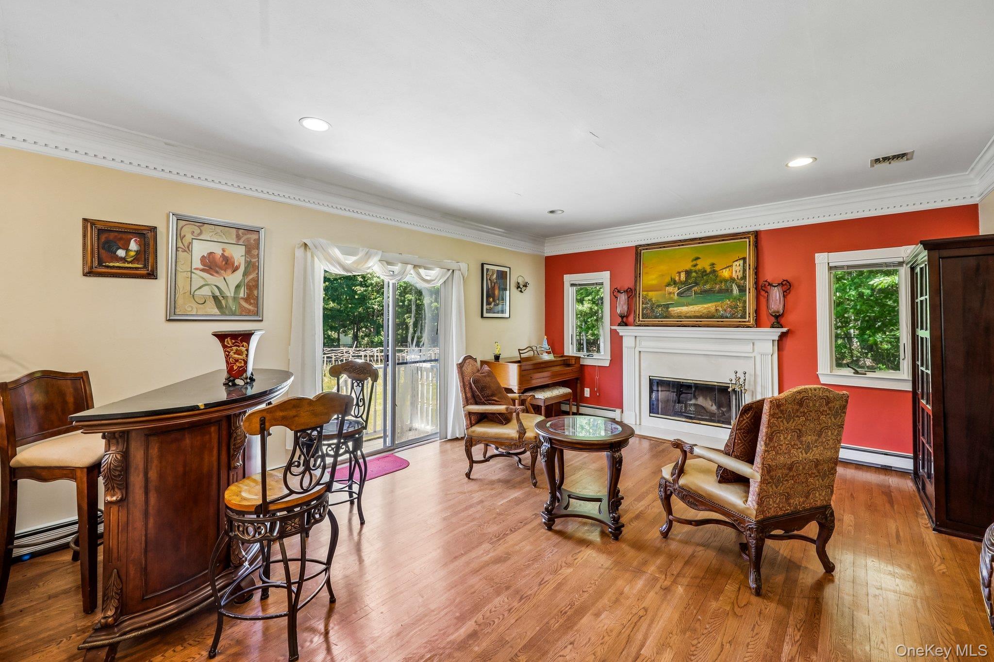 Single Family Penn Court Suffolk County, NY 11733, MLS-1007197-11