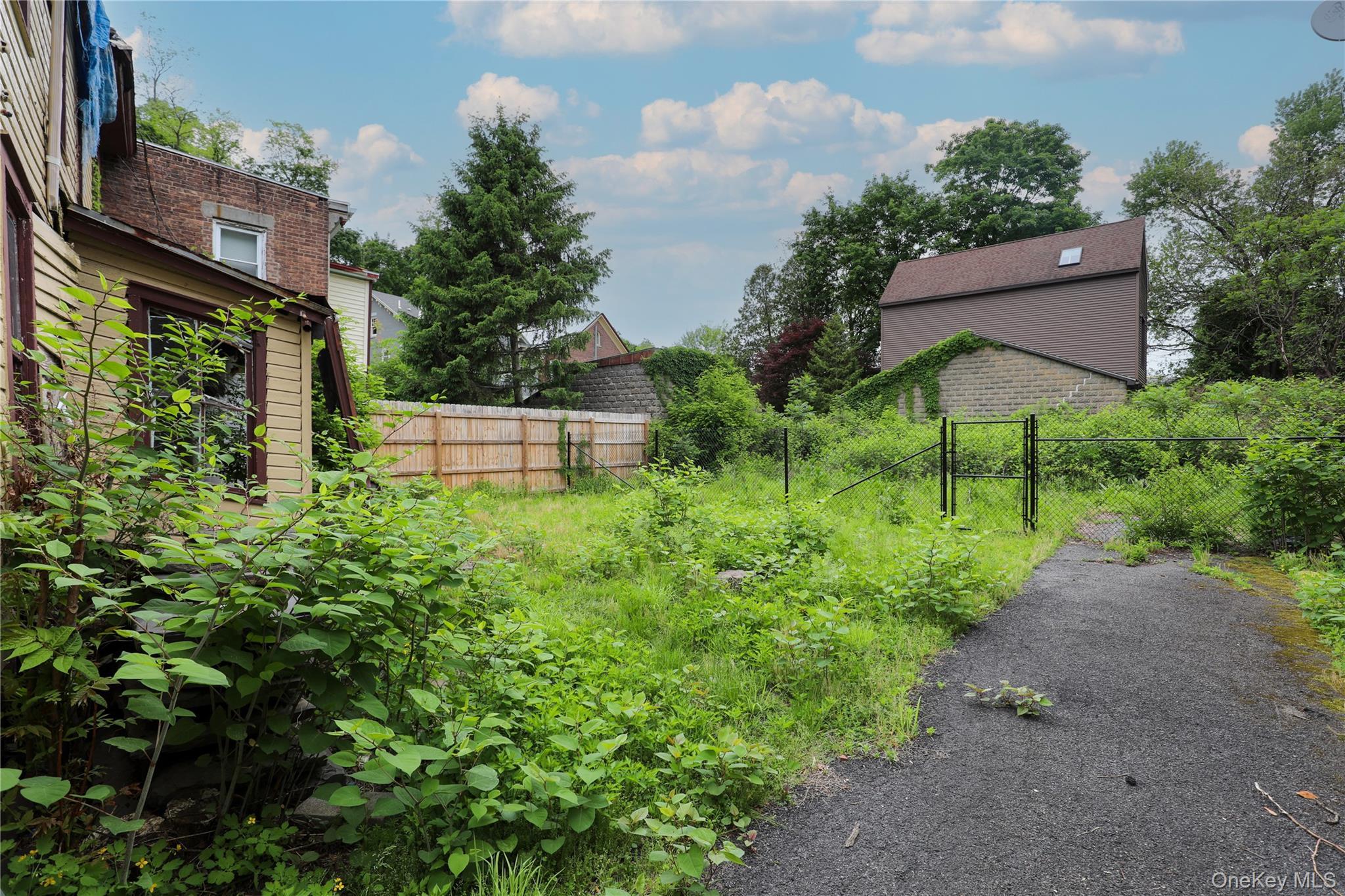 Single Family Hone  Ulster County, NY 12401, MLS-1007214-16