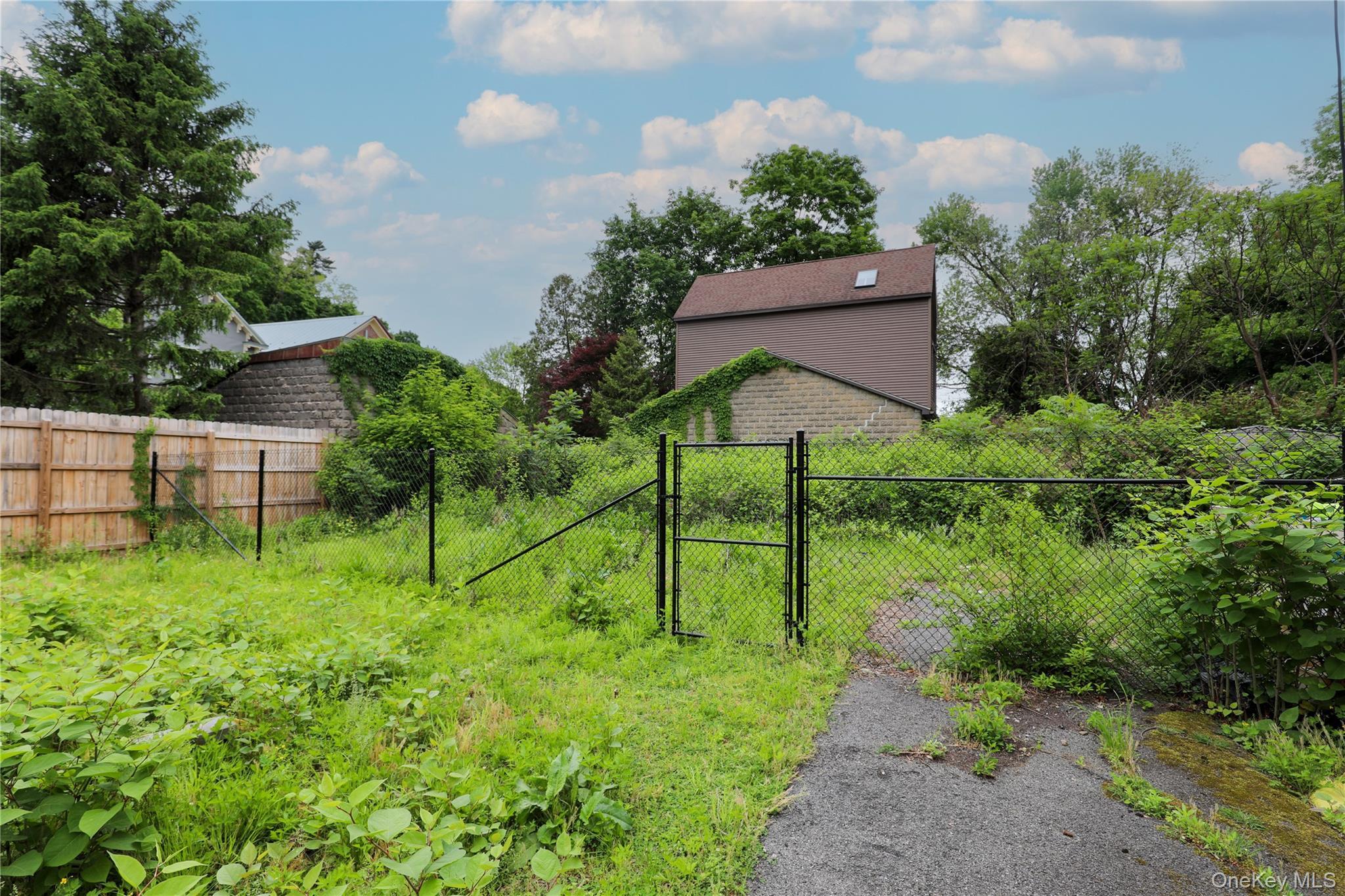 Single Family Hone  Ulster County, NY 12401, MLS-1007214-19