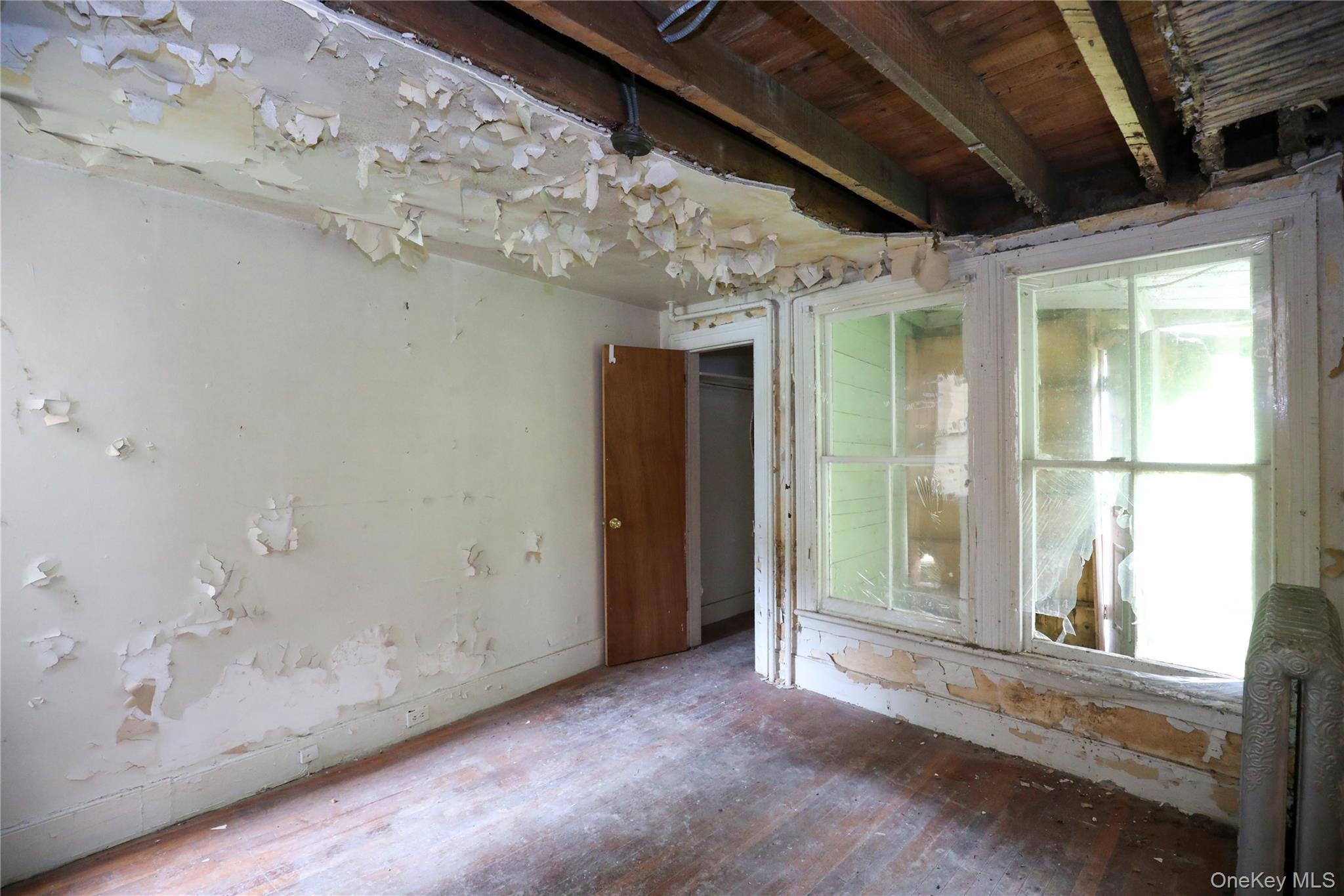 Single Family Hone  Ulster County, NY 12401, MLS-1007214-9