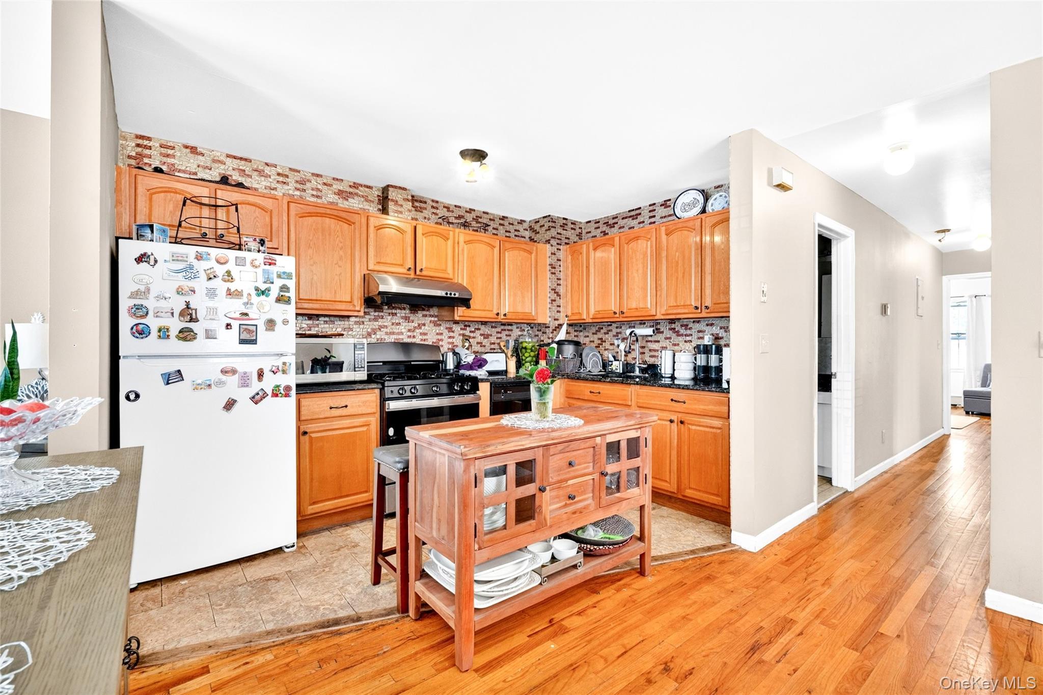 Single Family 7th Avenue  Queens, NY 11356, MLS-1007218-21
