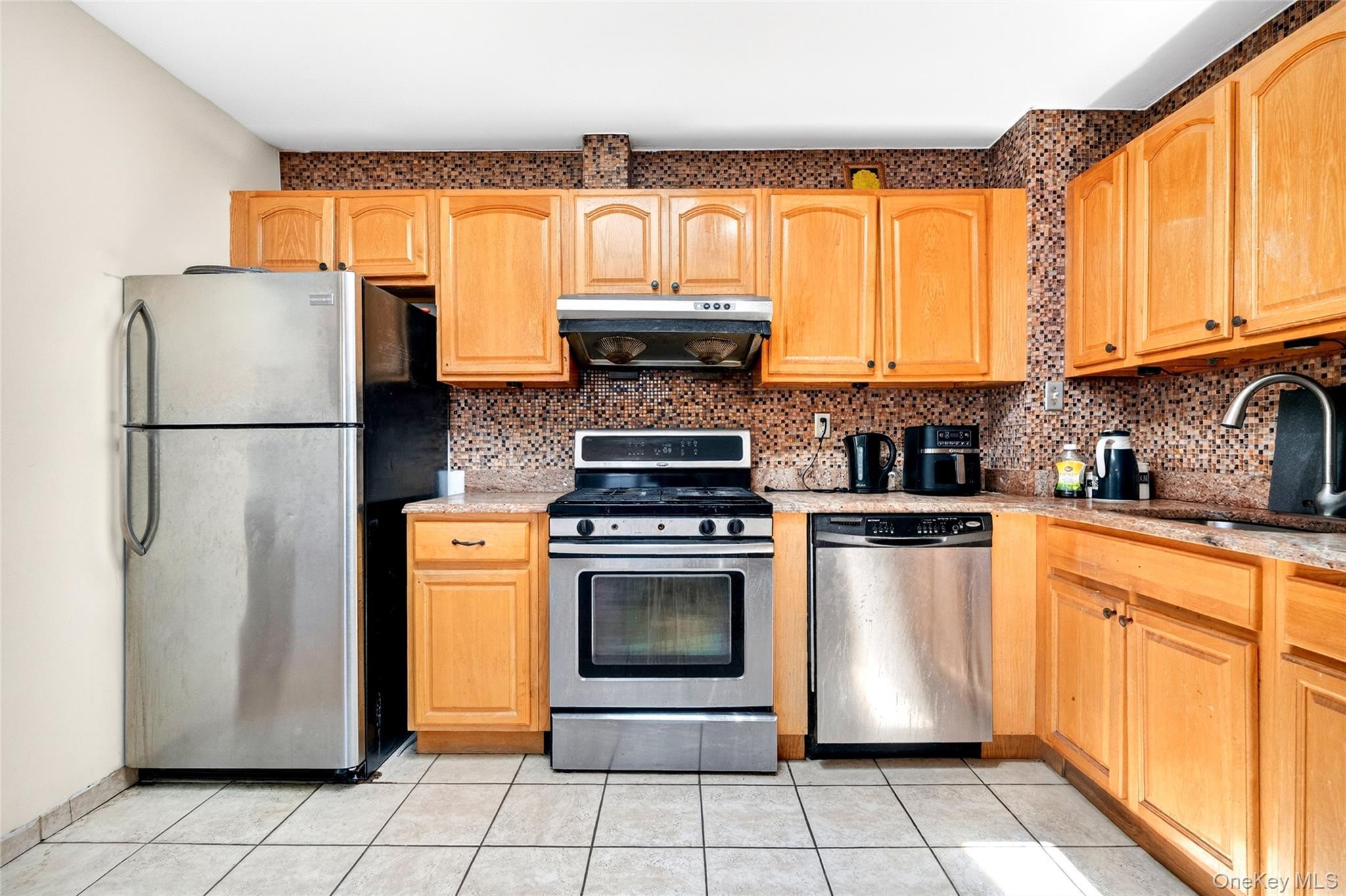 Single Family 7th Avenue  Queens, NY 11356, MLS-1007218-22