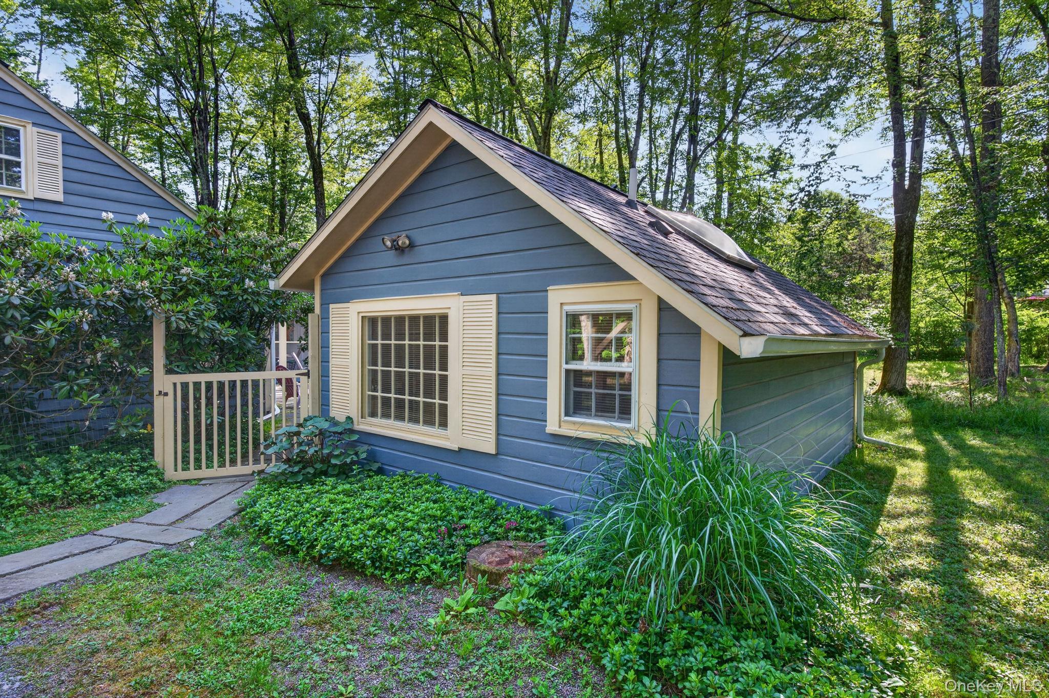Single Family Playhouse Lane  Ulster County, NY 12498, MLS-1007228-33