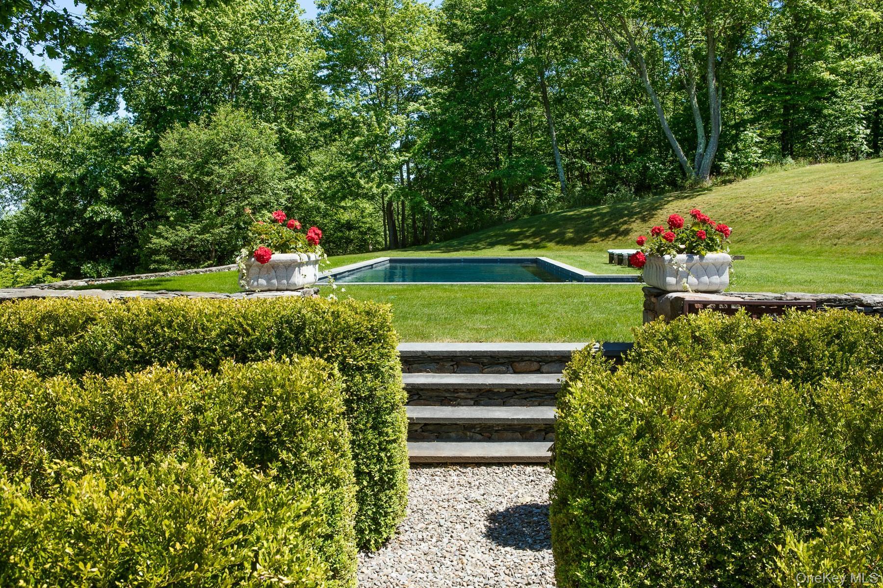 Single Family W Meadow Lane  Dutchess County, NY 12545, MLS-1007235-28