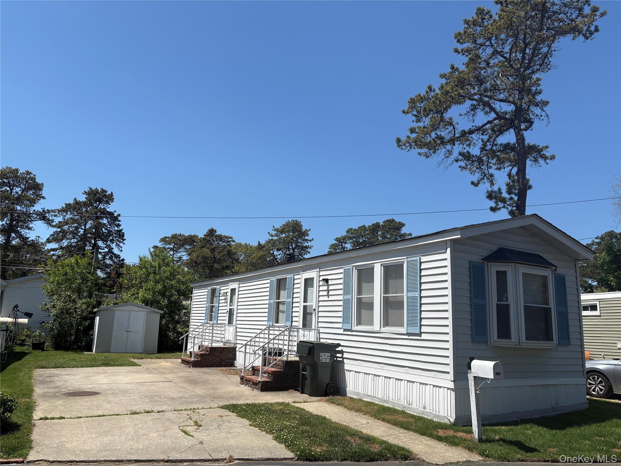 Single Family Riverleigh  Suffolk County, NY 11901, MLS-1007236-2