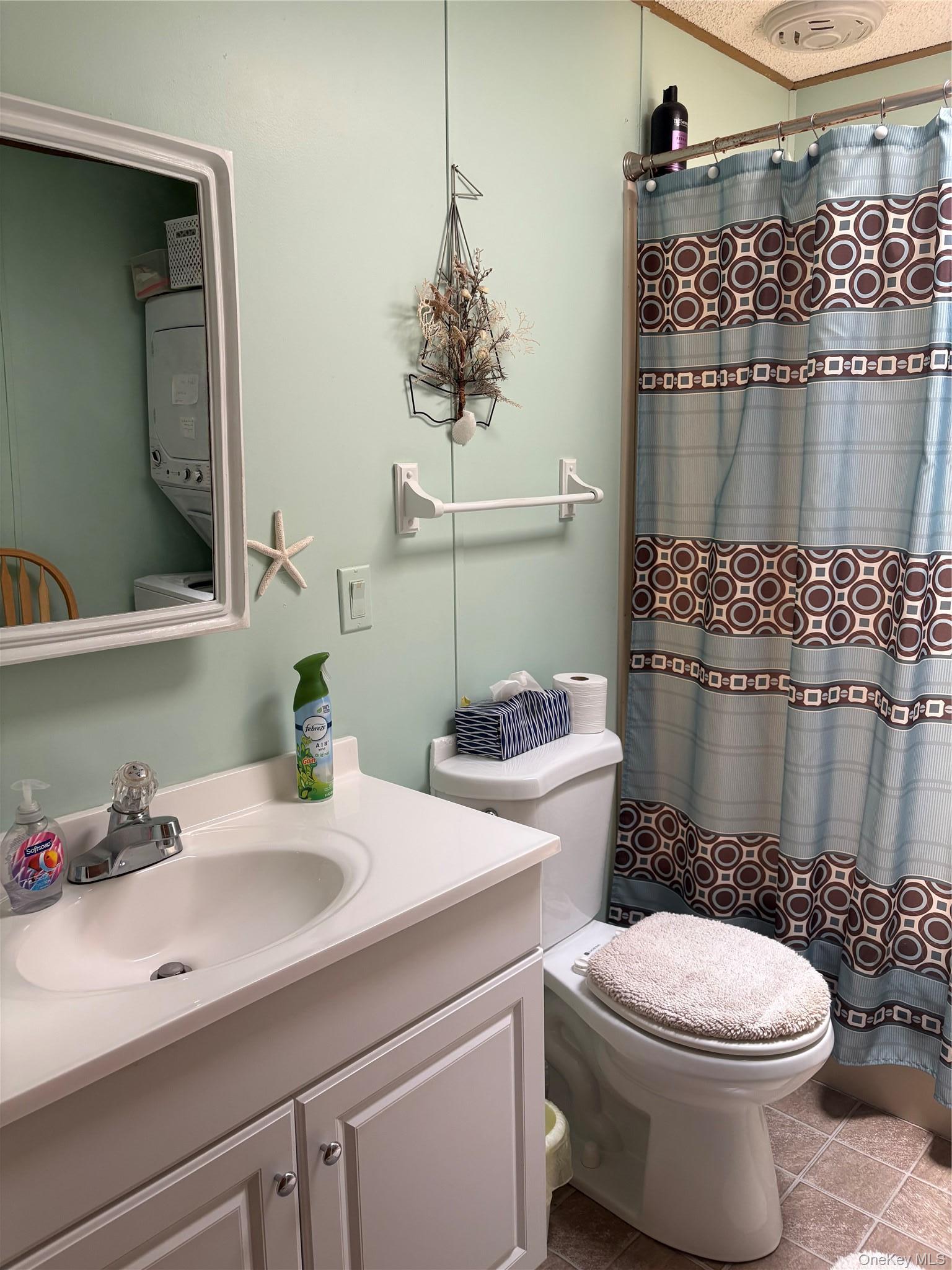 Single Family Riverleigh  Suffolk County, NY 11901, MLS-1007236-5