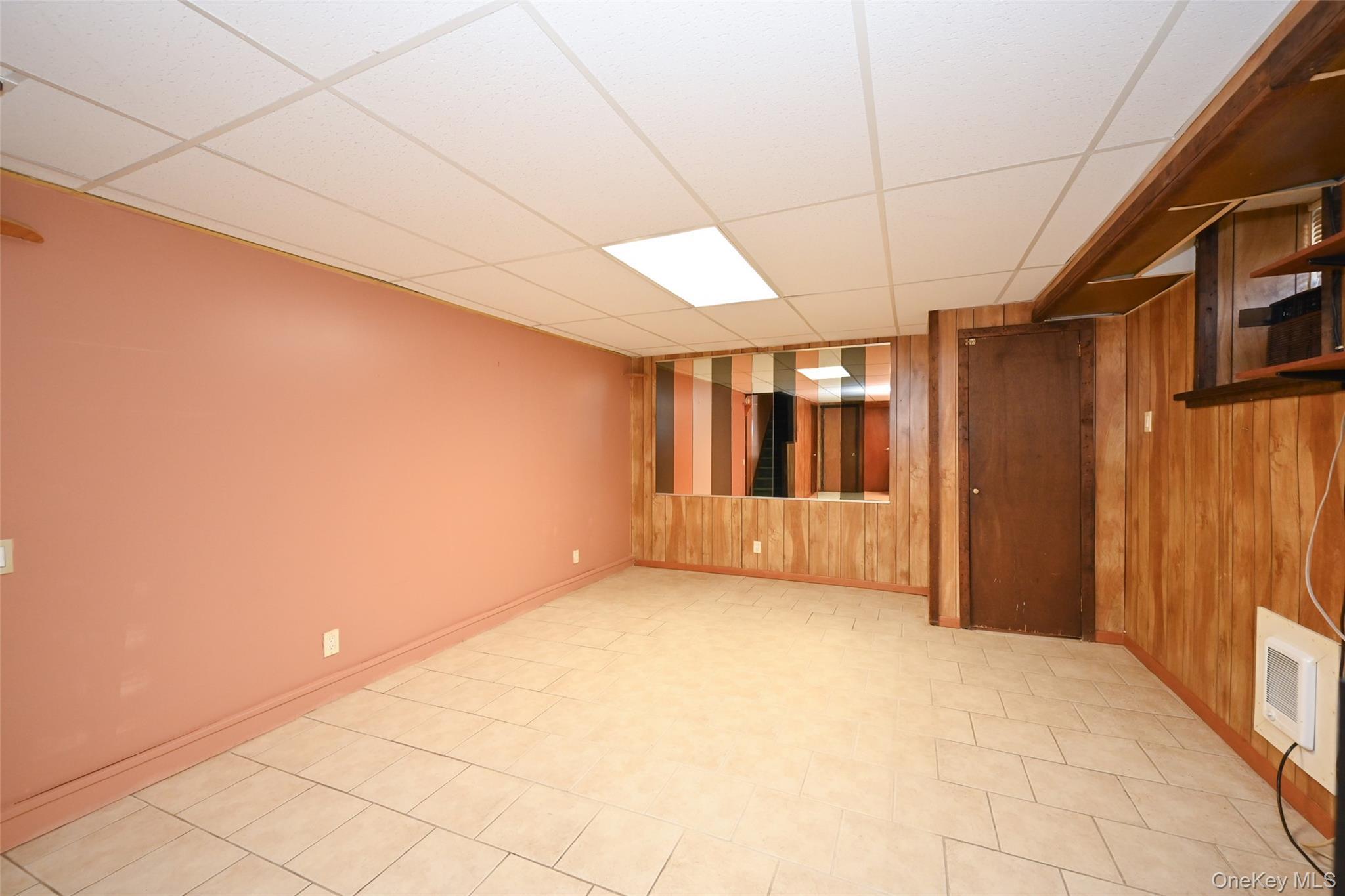 Single Family 73rd Queens, NY 11379, MLS-1007253-19