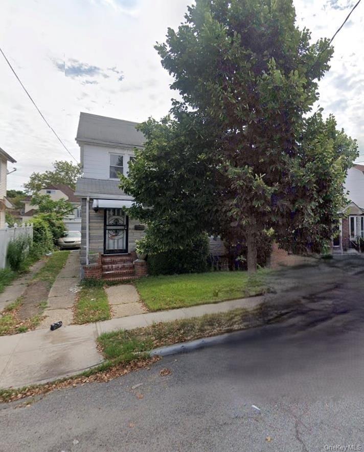 Single Family 212th Street  Queens, NY 11429, MLS-1007295-2
