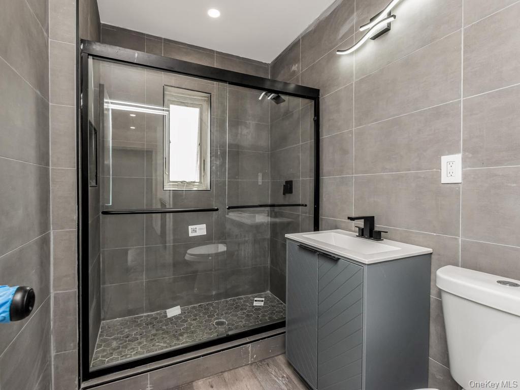 Single Family 219th  Bronx, NY 10469, MLS-1007312-13
