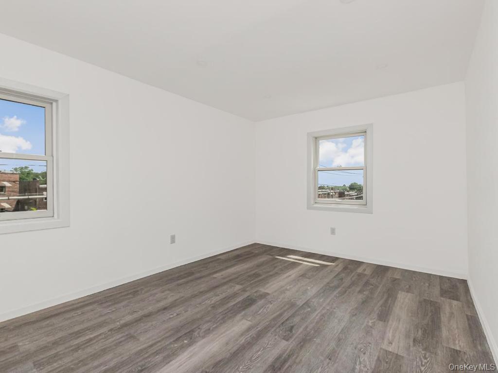 Single Family 219th  Bronx, NY 10469, MLS-1007312-14