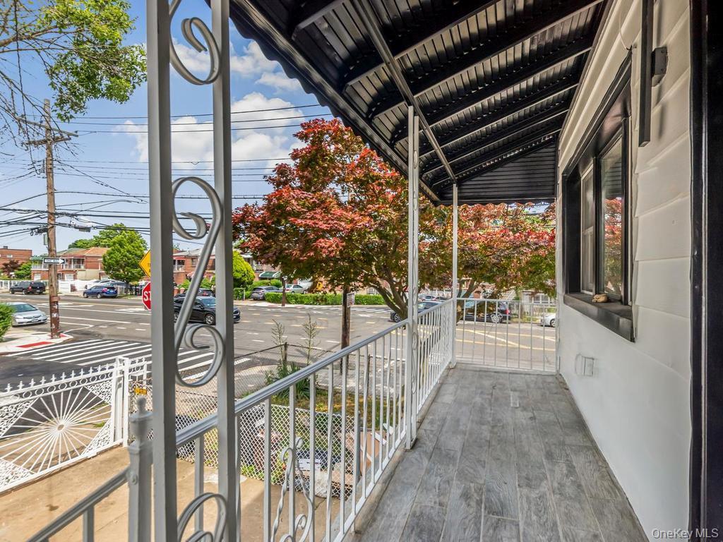 Single Family 219th  Bronx, NY 10469, MLS-1007312-29