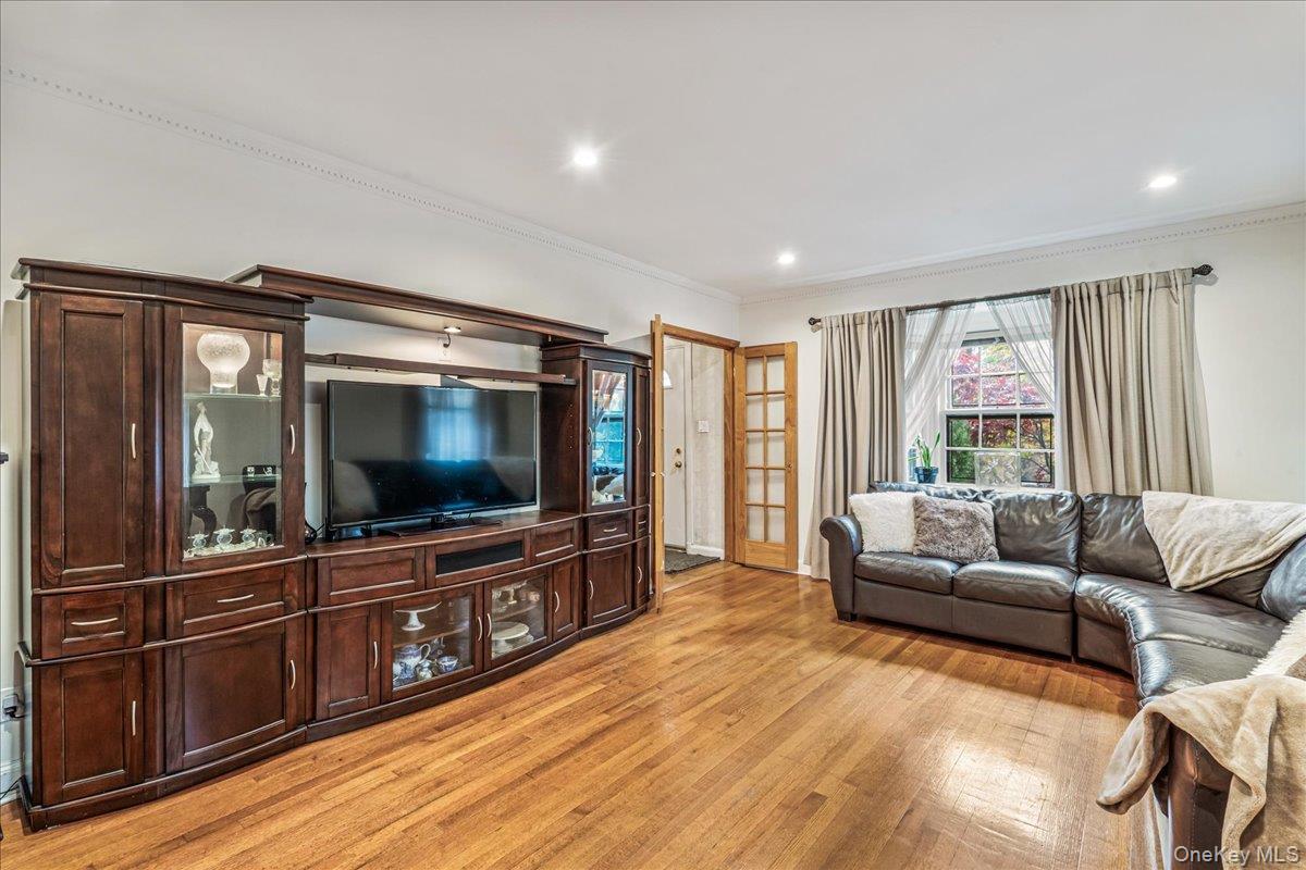 Single Family Grand Central Parkway Queens, NY 11432, MLS-1007315-4