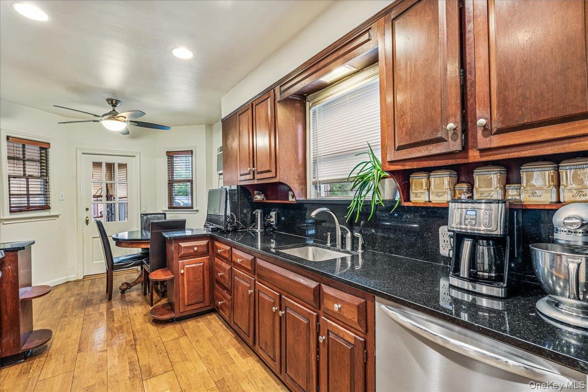 Single Family Grand Central Parkway Queens, NY 11432, MLS-1007315-7