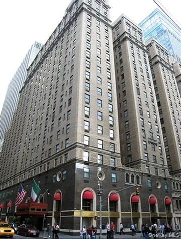 Apartment 51st Manhattan, NY 10019, MLS-1007326-21