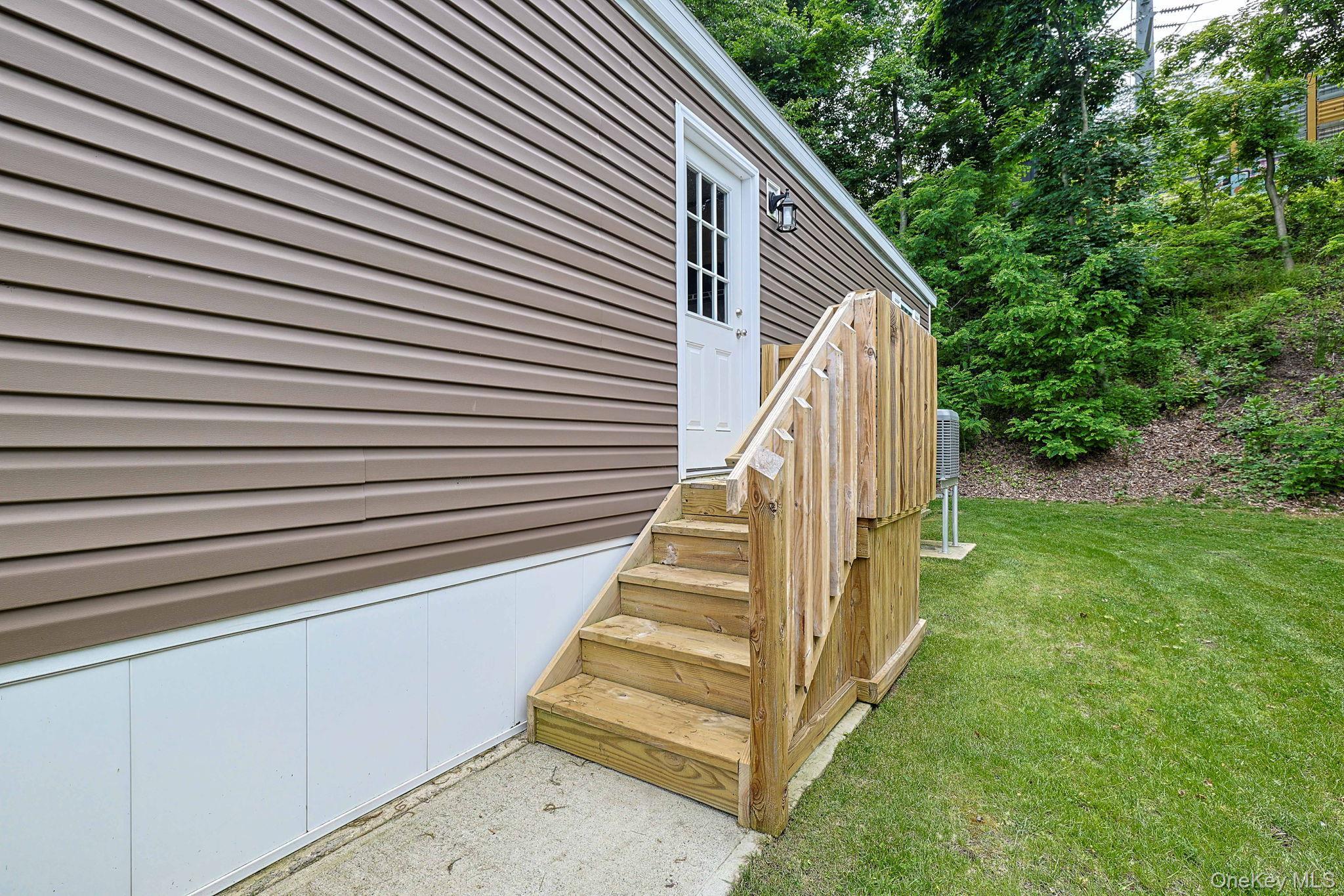 Single Family Windward Way  Rockland County, NY 10980, MLS-1007372-22