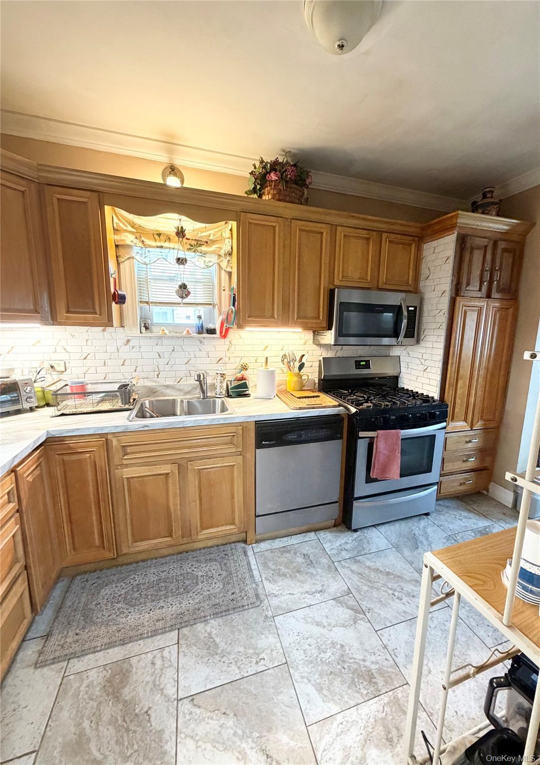 Single Family 228th Queens, NY 11413, MLS-1007377-5