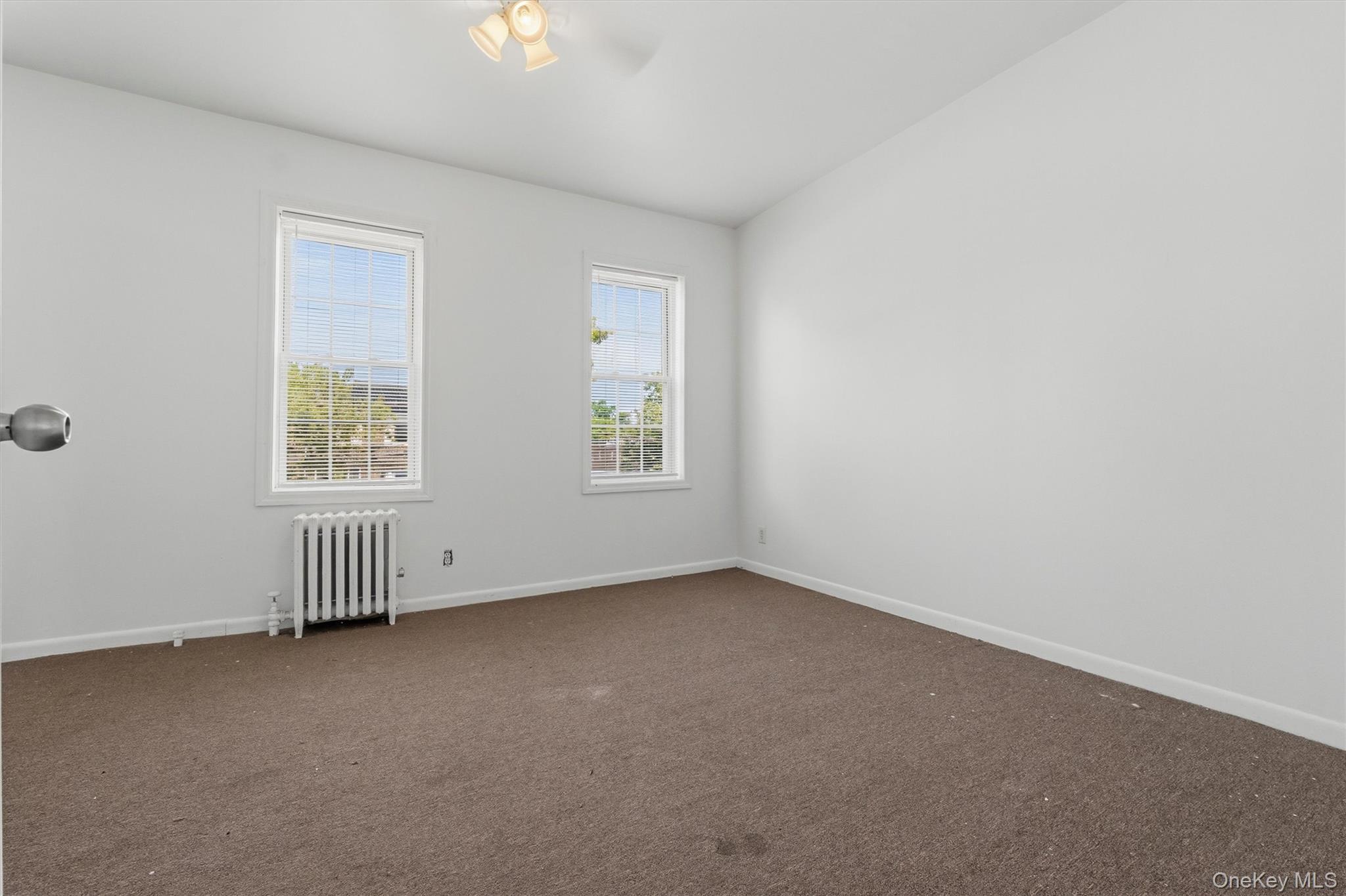 Single Family Miles Avenue Bronx, NY 10465, MLS-1007378-13