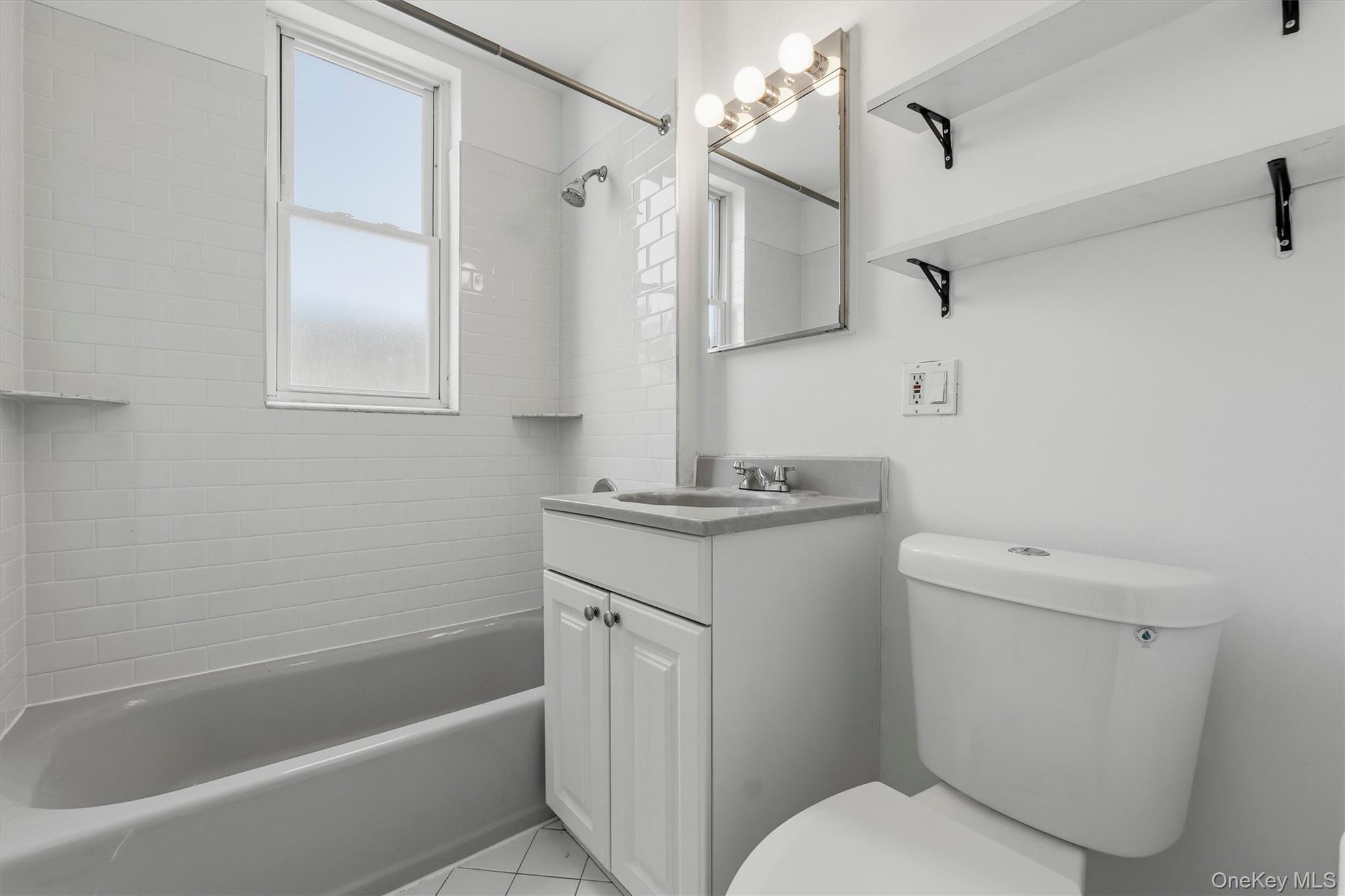 Single Family Miles Avenue Bronx, NY 10465, MLS-1007378-14