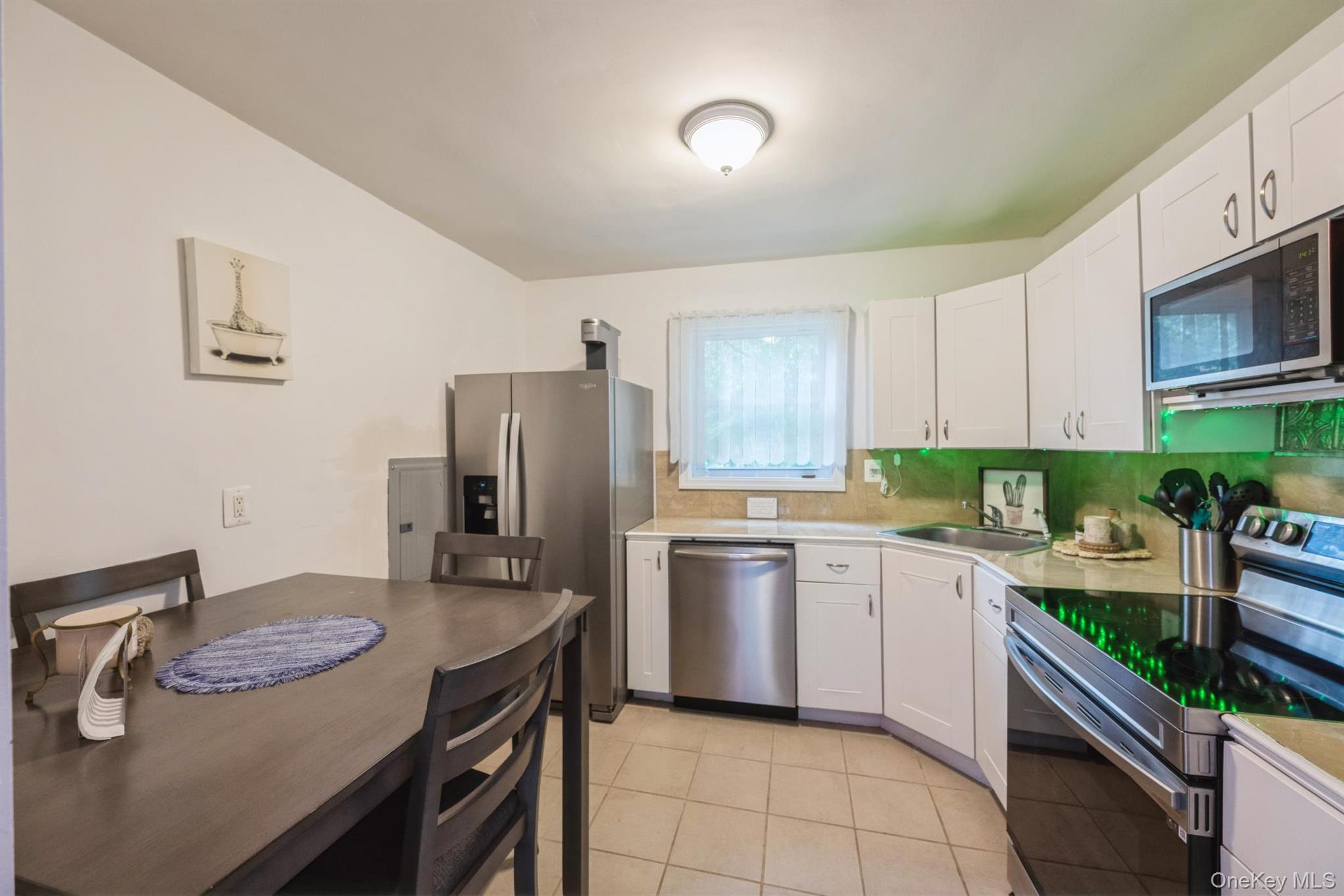 Single Family Hallock Landing Road  Suffolk County, NY 11778, MLS-1007391-6