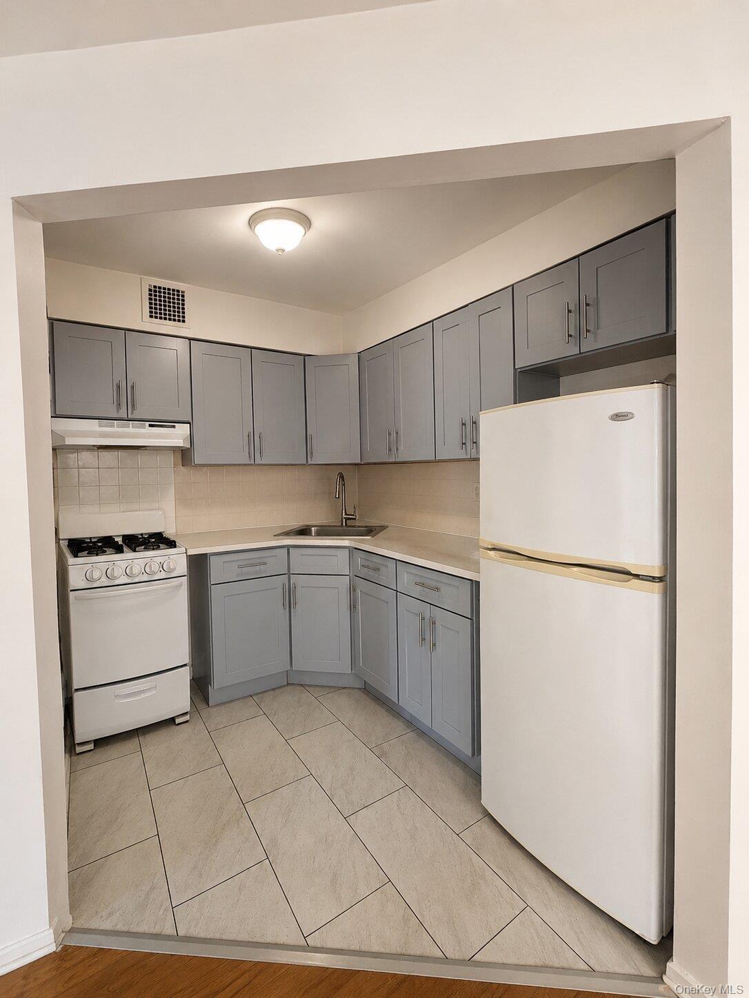 Single Family 136th Street  Queens, NY 11355, MLS-1007395-3