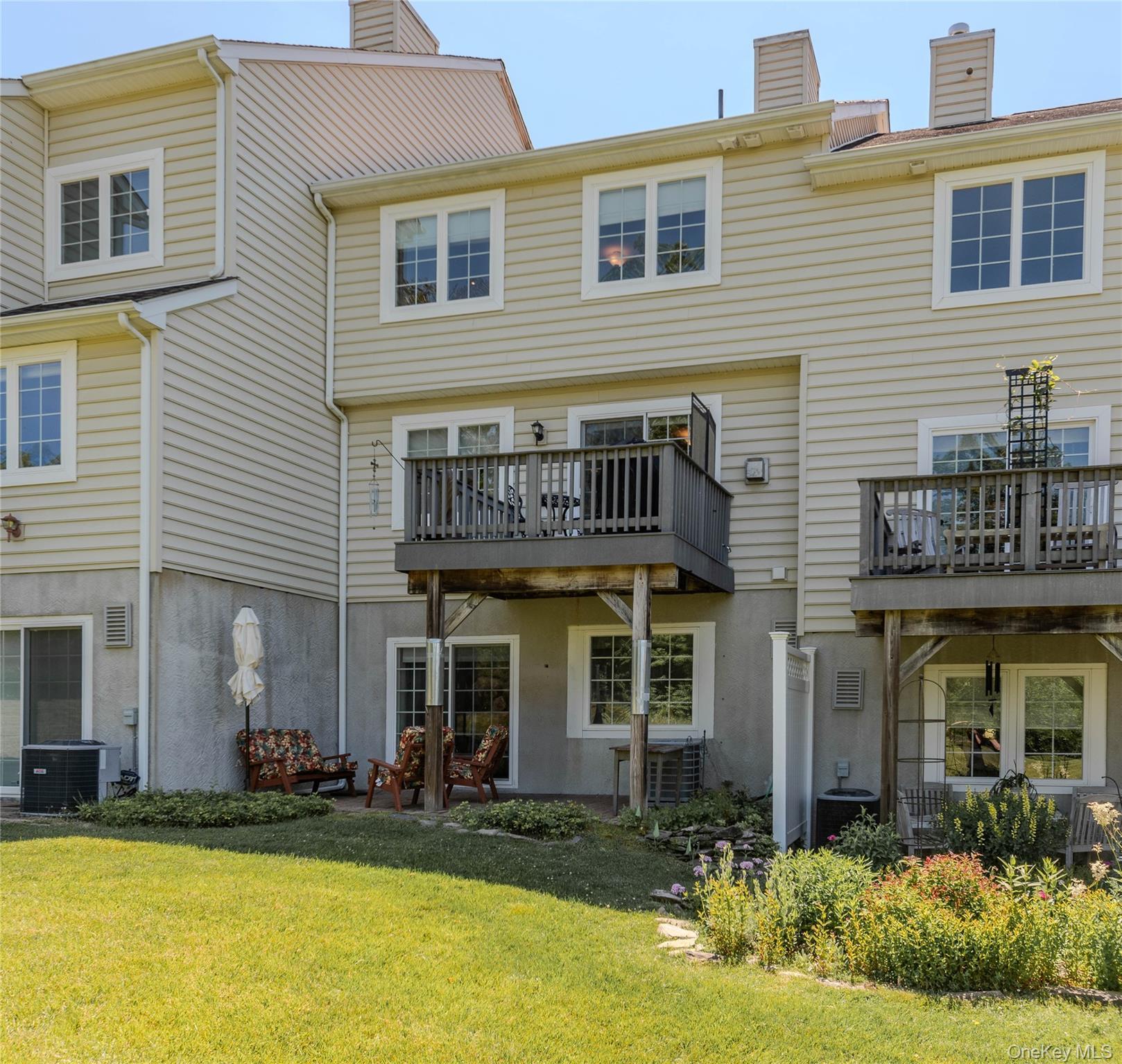 Single Family Hudson View Terrace Dutchess County, NY 12538, MLS-1007430-28