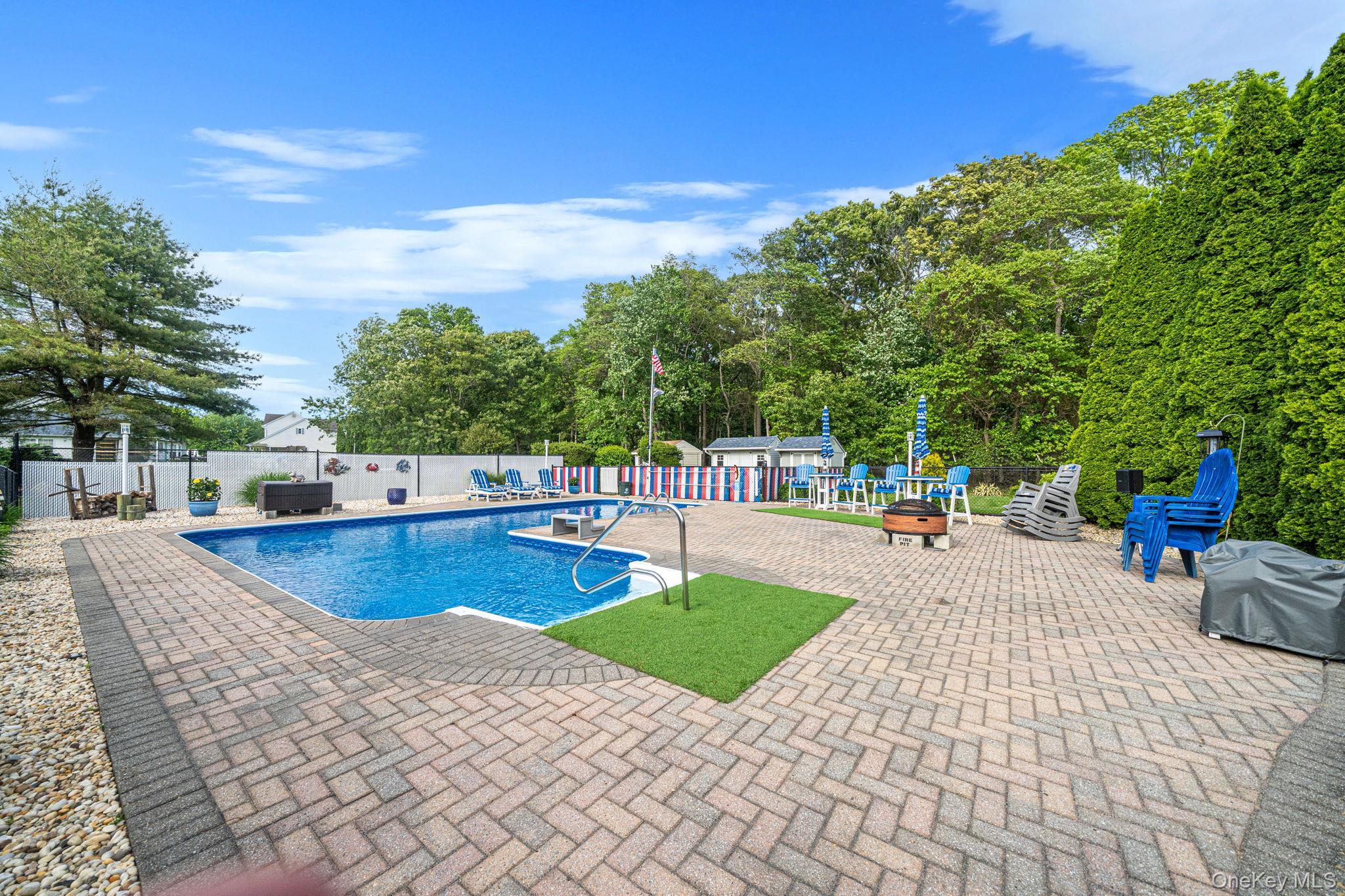 Single Family Paige Lane Suffolk County, NY 11955, MLS-1007441-37