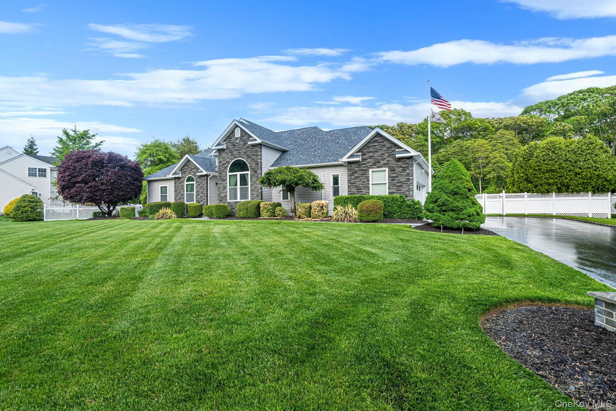 Single Family Paige Lane Suffolk County, NY 11955, MLS-1007441-4