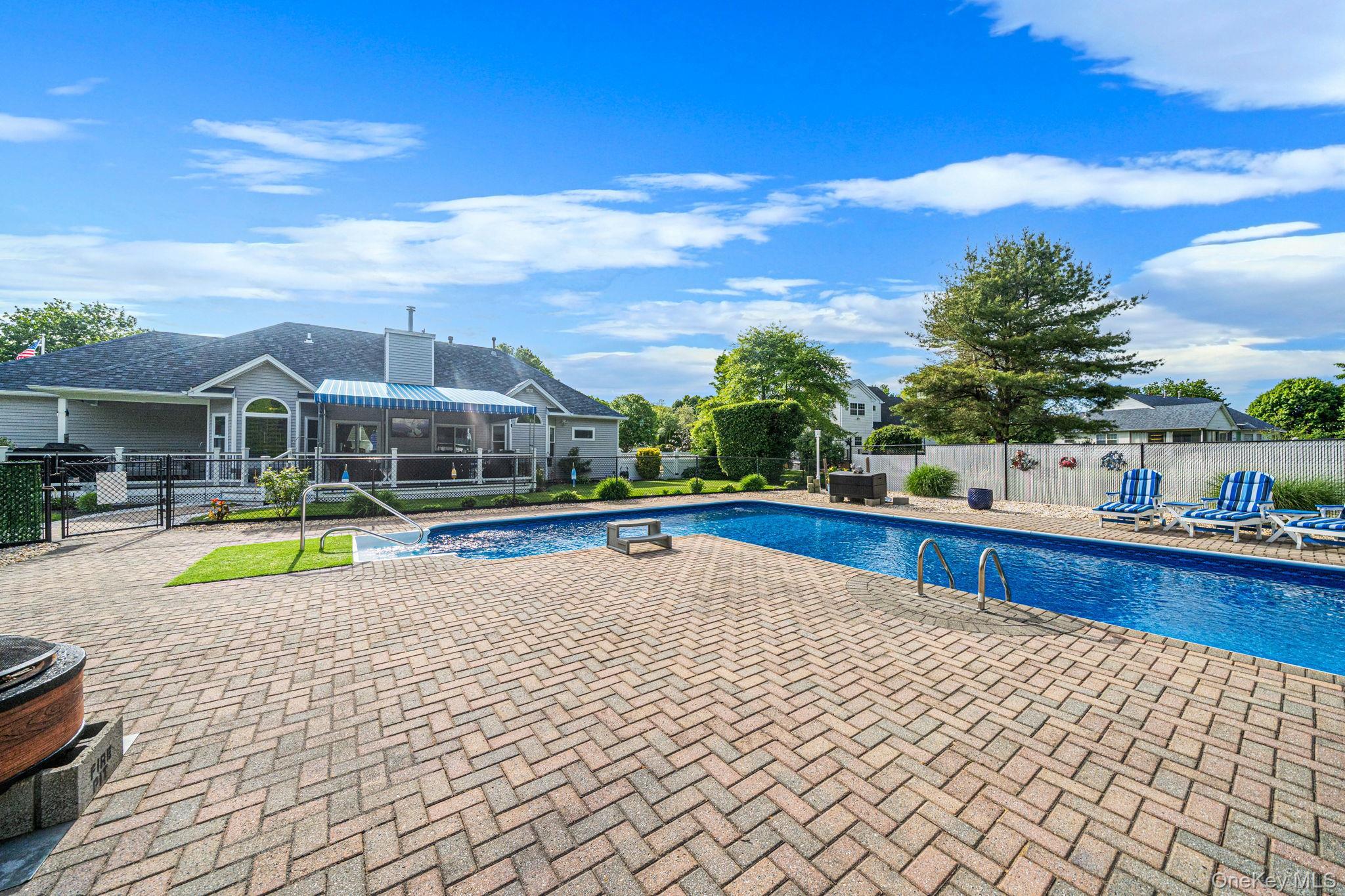 Single Family Paige Lane Suffolk County, NY 11955, MLS-1007441-41