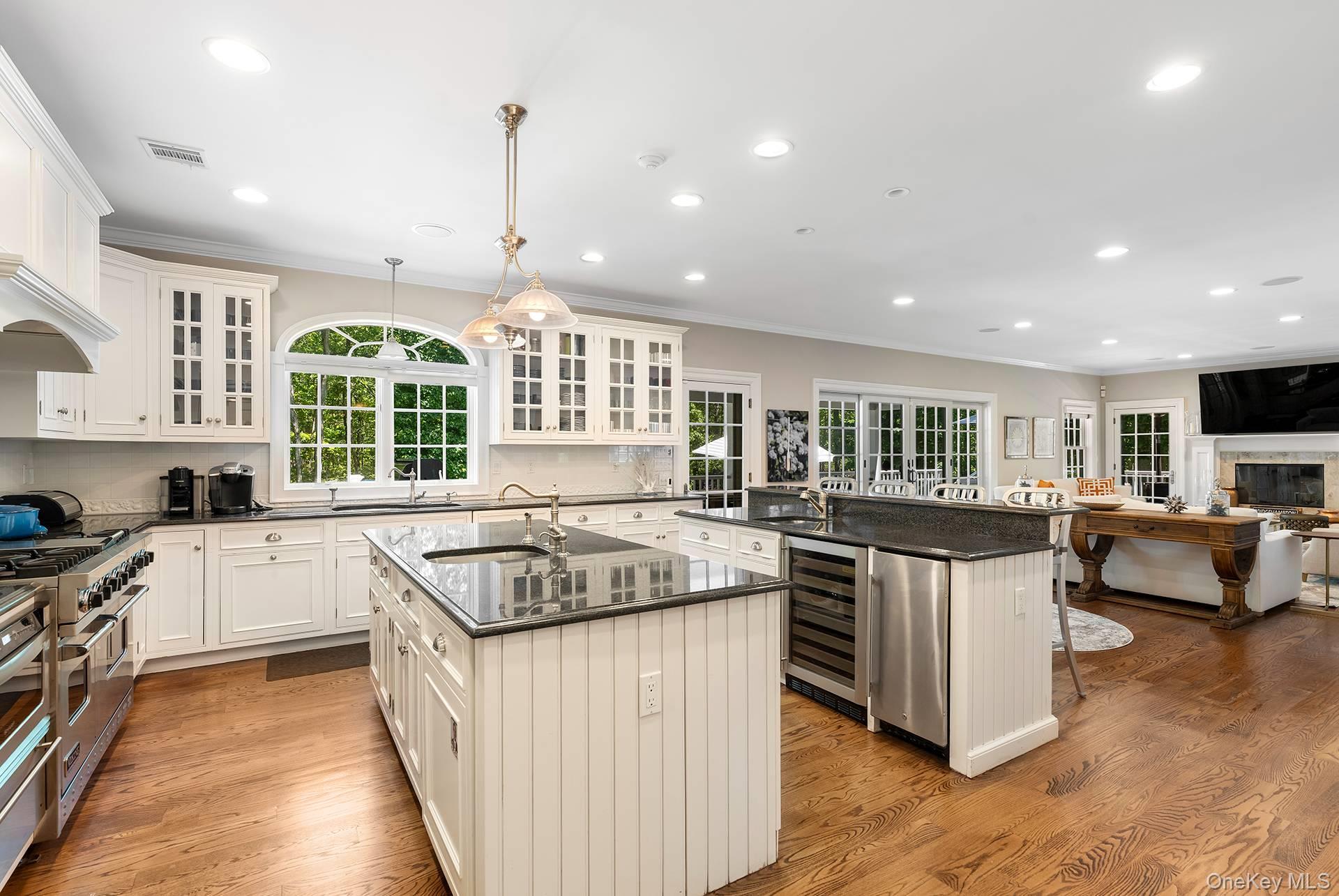 Single Family Woodruff Lane  Suffolk County, NY 11932, MLS-1007474-10