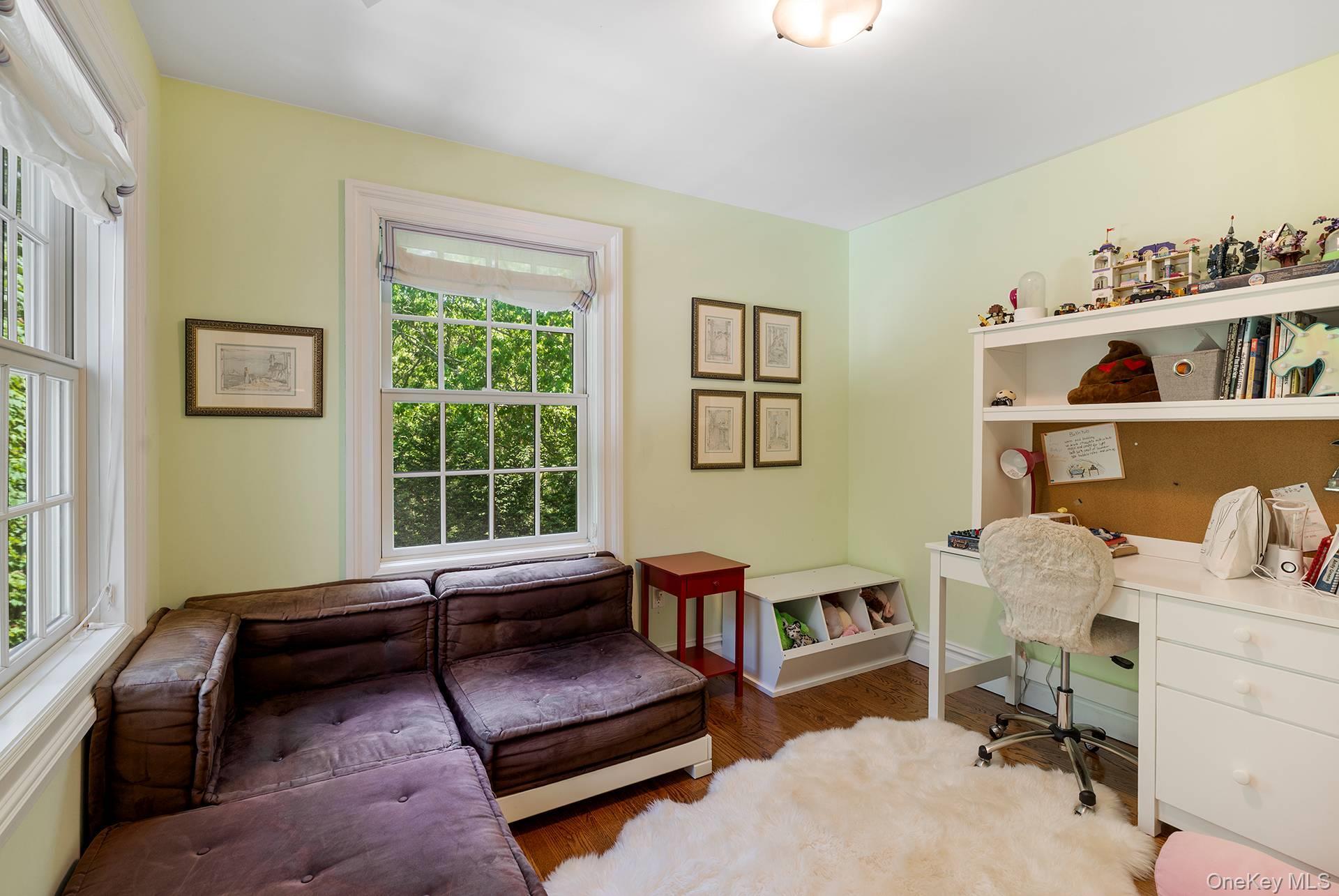 Single Family Woodruff Lane  Suffolk County, NY 11932, MLS-1007474-28