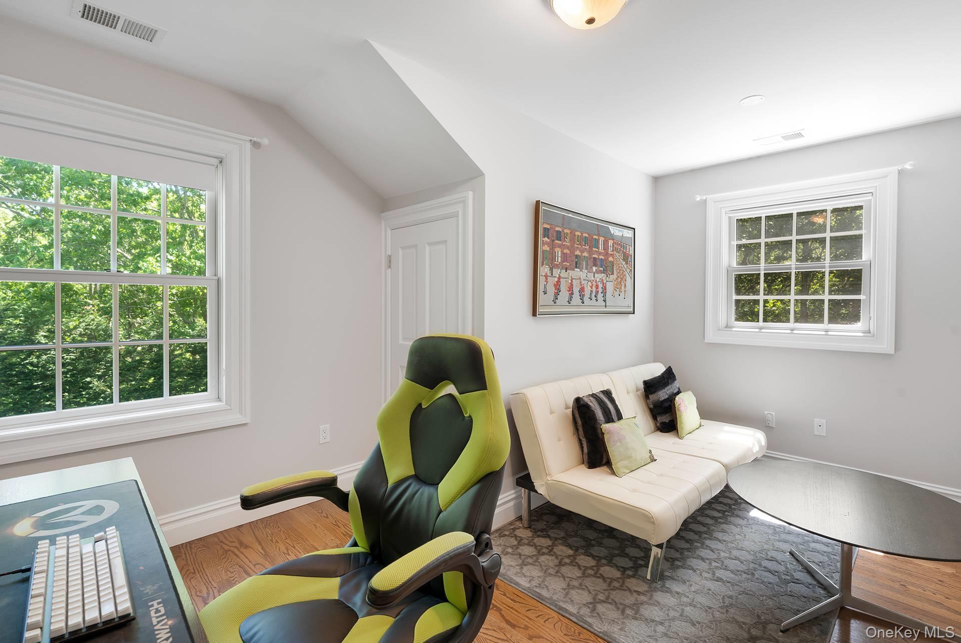 Single Family Woodruff Lane  Suffolk County, NY 11932, MLS-1007474-31