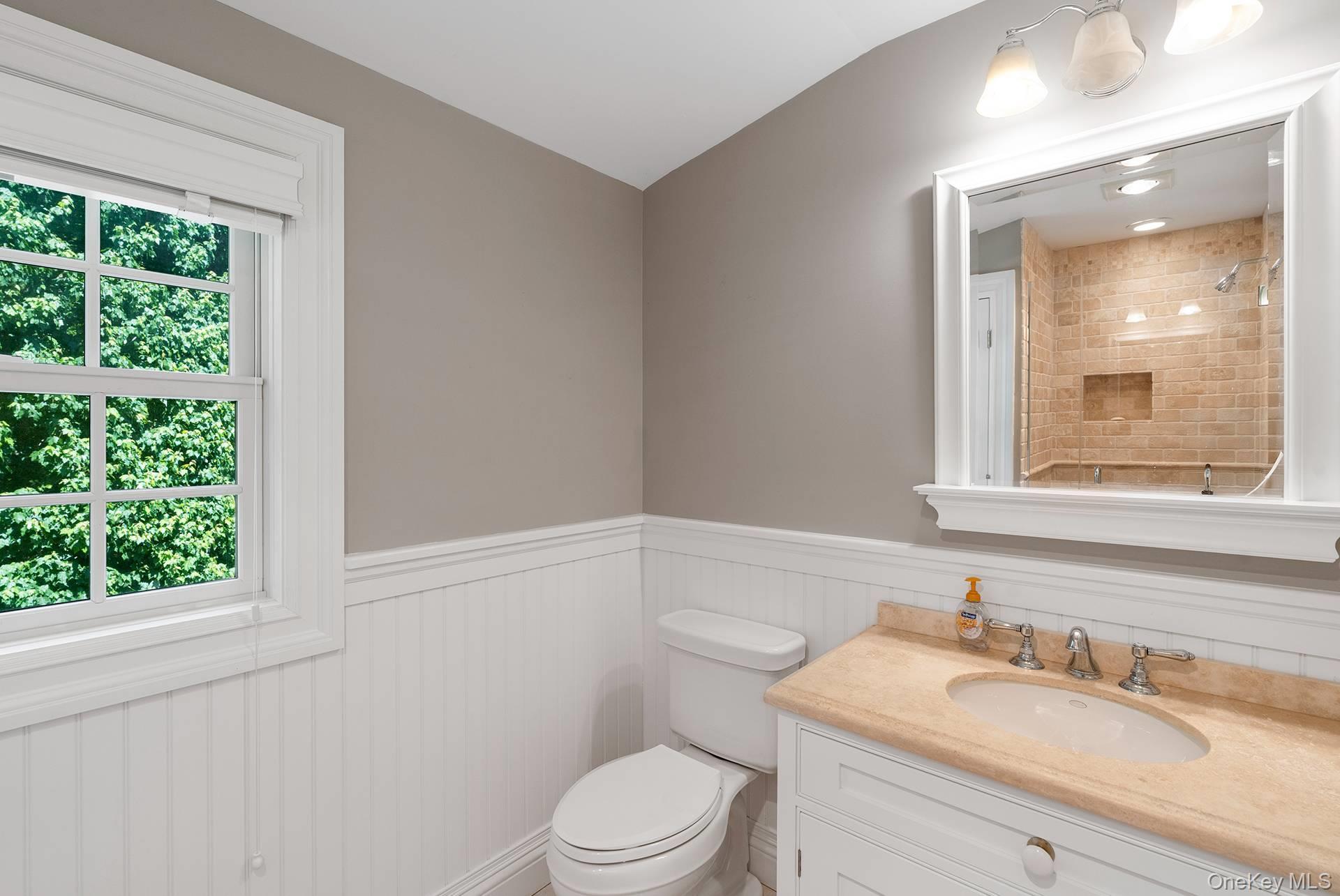 Single Family Woodruff Lane  Suffolk County, NY 11932, MLS-1007474-35