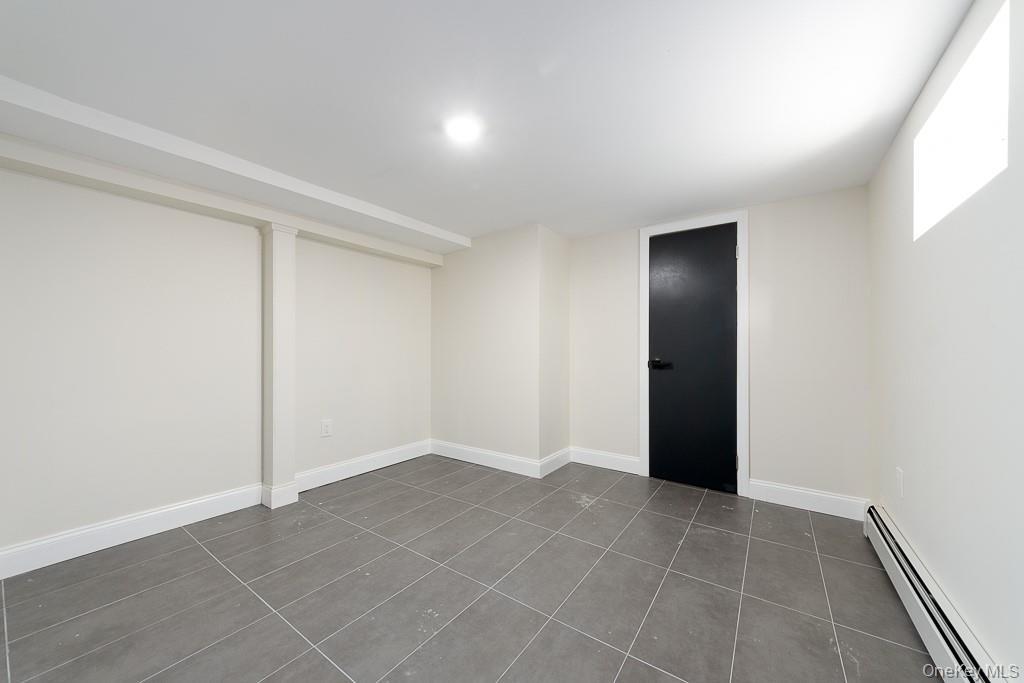 Single Family 234th Queens, NY 11422, MLS-1007483-17