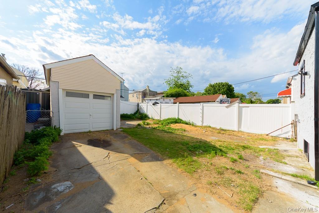 Single Family 234th Queens, NY 11422, MLS-1007483-2