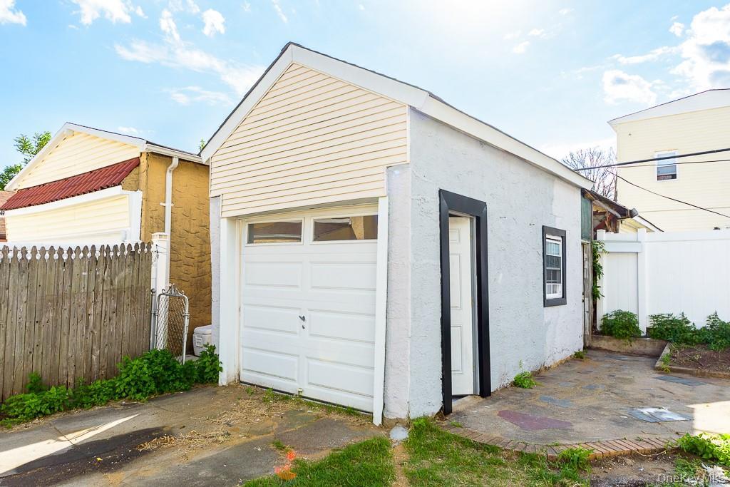 Single Family 234th Queens, NY 11422, MLS-1007483-20