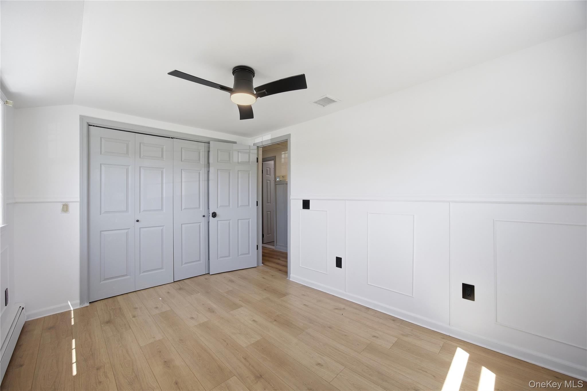 Single Family Parkdale Suffolk County, NY 11703, MLS-1007538-10