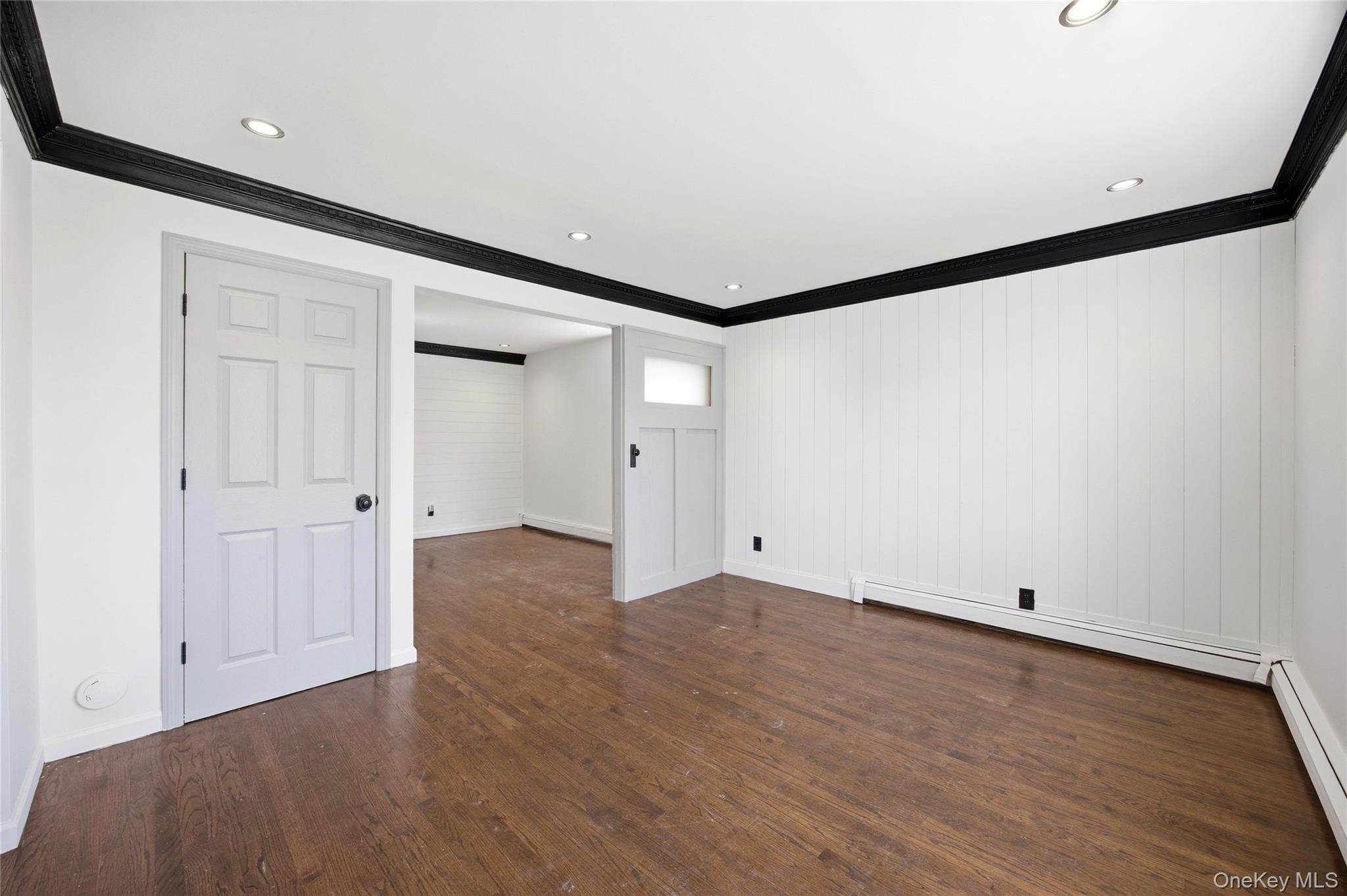 Single Family Parkdale Suffolk County, NY 11703, MLS-1007538-7