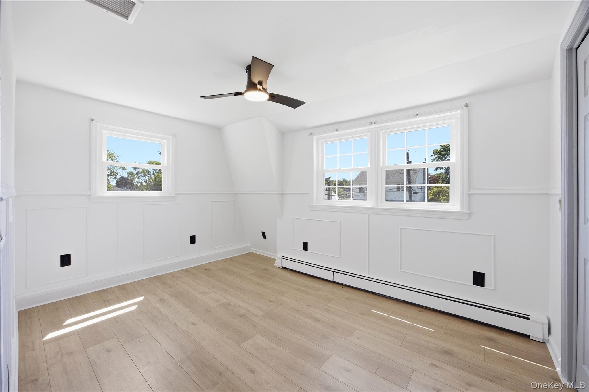 Single Family Parkdale Suffolk County, NY 11703, MLS-1007538-8