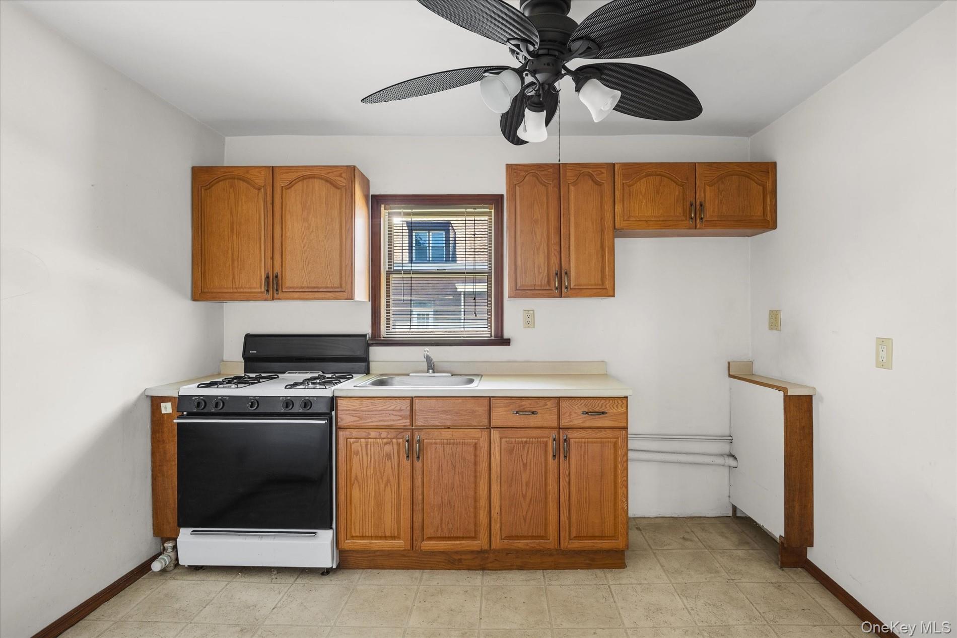 Single Family 56th Queens, NY 11378, MLS-1007549-12